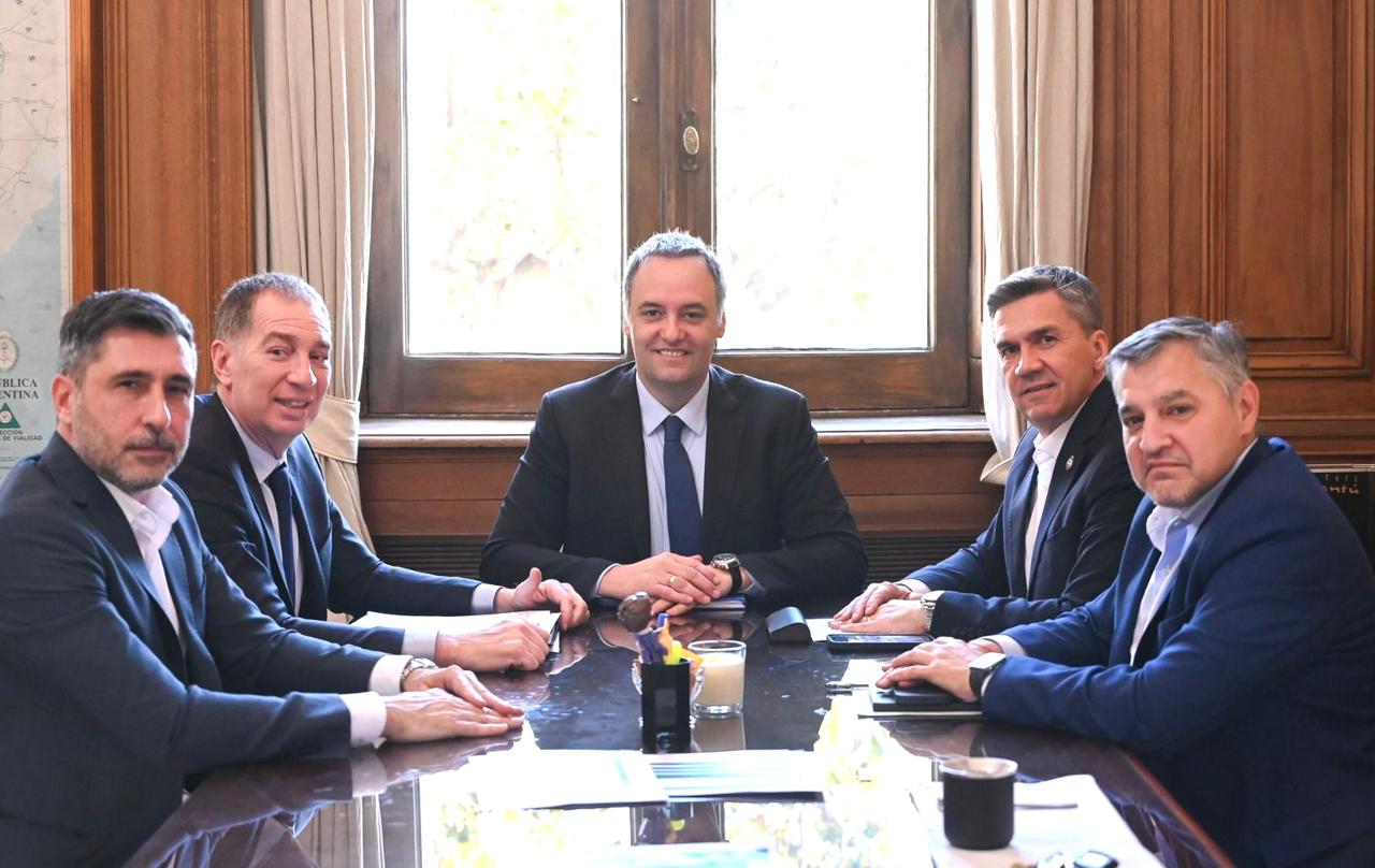 *BS. AS: ZDERO SE REUNIÓ CON ADORNI Y SANTILLI EN CASA ROSADA