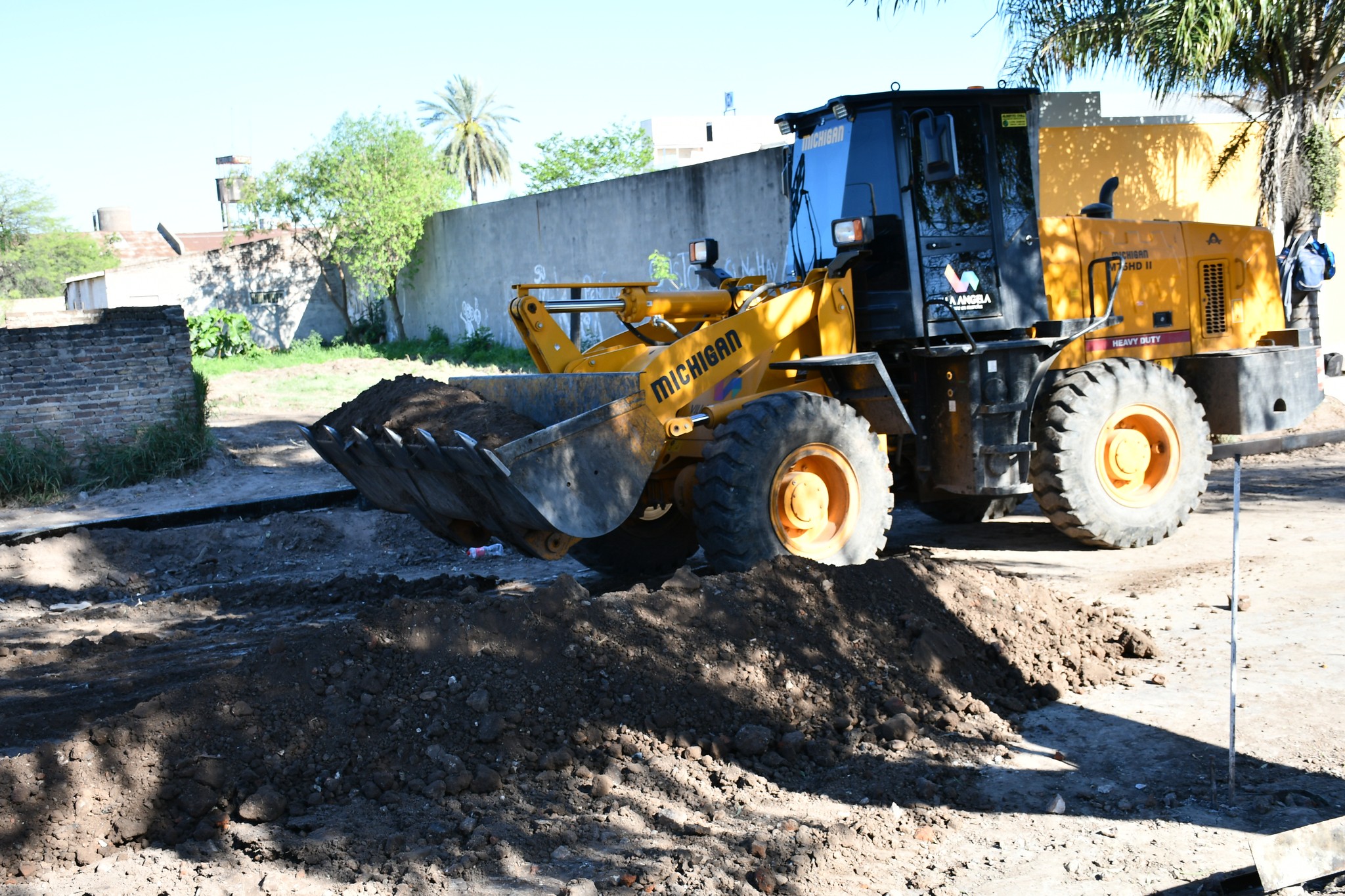 EN UN CONTEXTO ECONÓMICO ADVERSO, EL MUNICIPIO DE VILLA ÁNGELA CONTINÚA APOSTANDO A LA OBRA PÚBLICA POR ADMINISTRACIÓN
