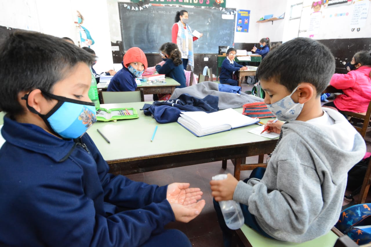 ESTE MIÉRCOLES VOLVERÁN A LAS ESCUELAS MÁS DE 364 MIL ESTUDIANTES