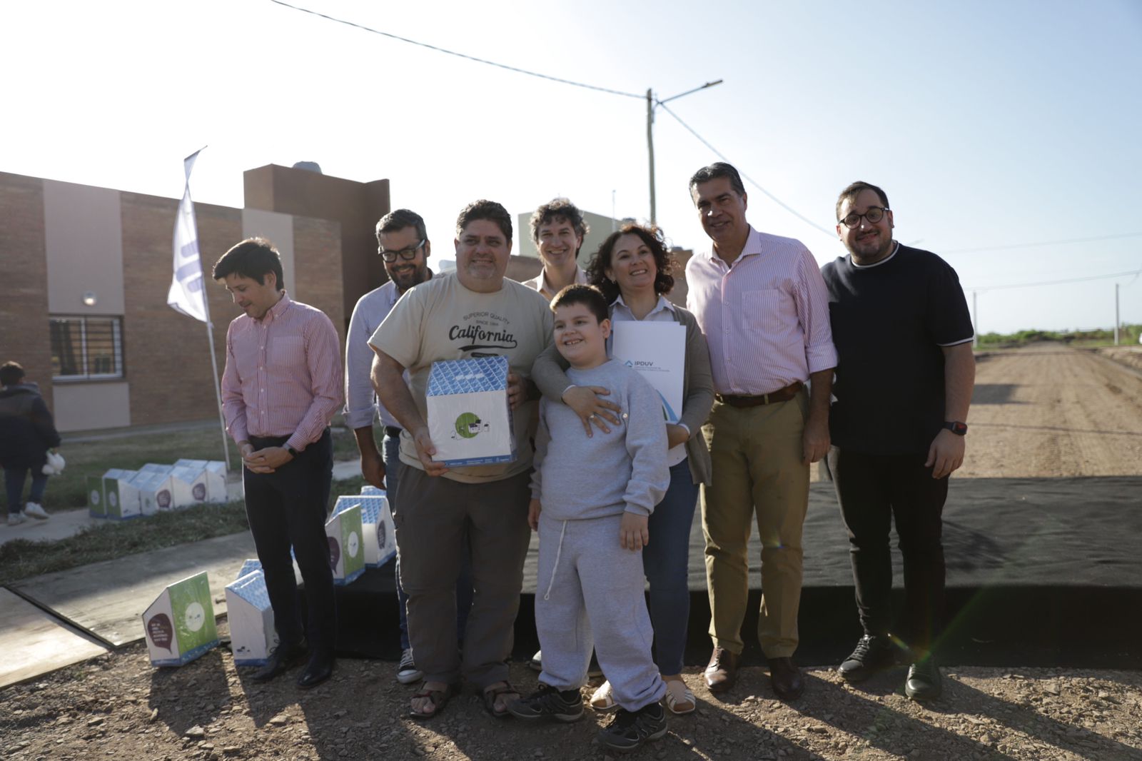 *CAPITANICH ENTREGÓ 136 VIVIENDAS EN LA ZONA SUR DE RESISTENCIA: “ESTAMOS GARANTIZANDO EL ACCESO A LA CASA PROPIA DE LAS FAMILIAS CHAQUEÑAS”*