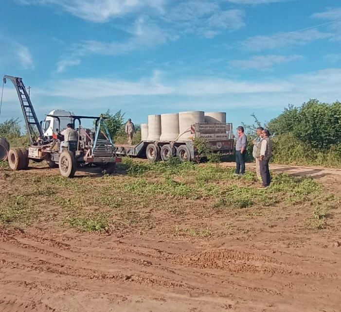 *PAMPA DEL INDIO: EL GOBIERNO PROVINCIAL COMENZ&Oacute; LAS OBRAS QUE CONECTAR&Aacute;N EL SALADO Y EL GUAYCUR&Uacute; PARA BENEFICIAR A PRODUCTORES*
