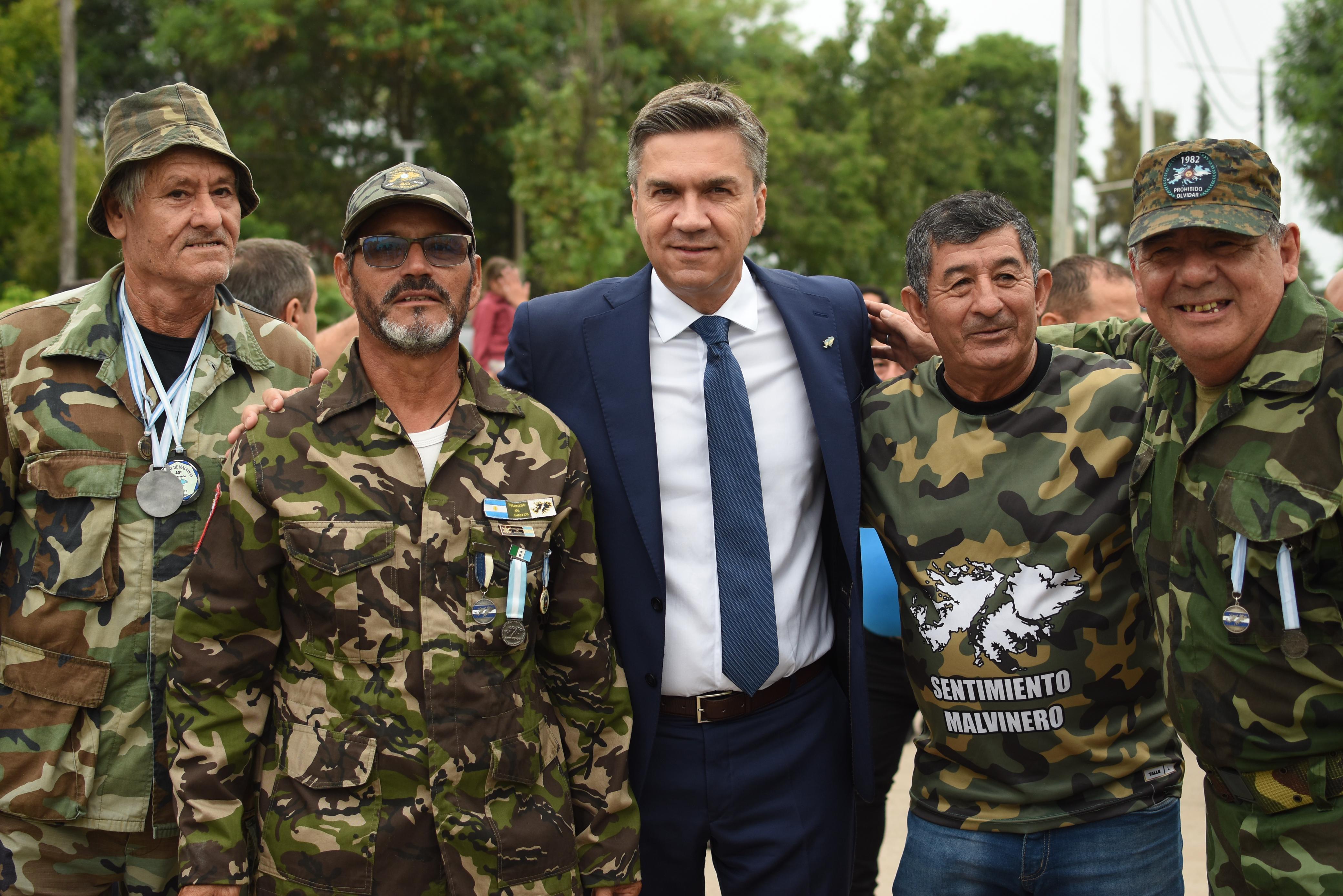 *PRESIDENCIA DE LA PLAZA: ZDERO ENCABEZÓ EL ACTO CENTRAL DEL 2 DE ABRIL*