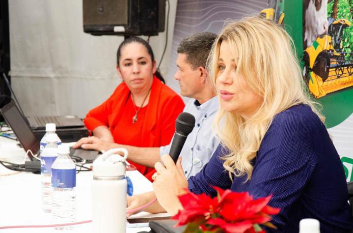 *Autoridades de Sameep disertaron este sábado en el marco de la Expo Agronea*
