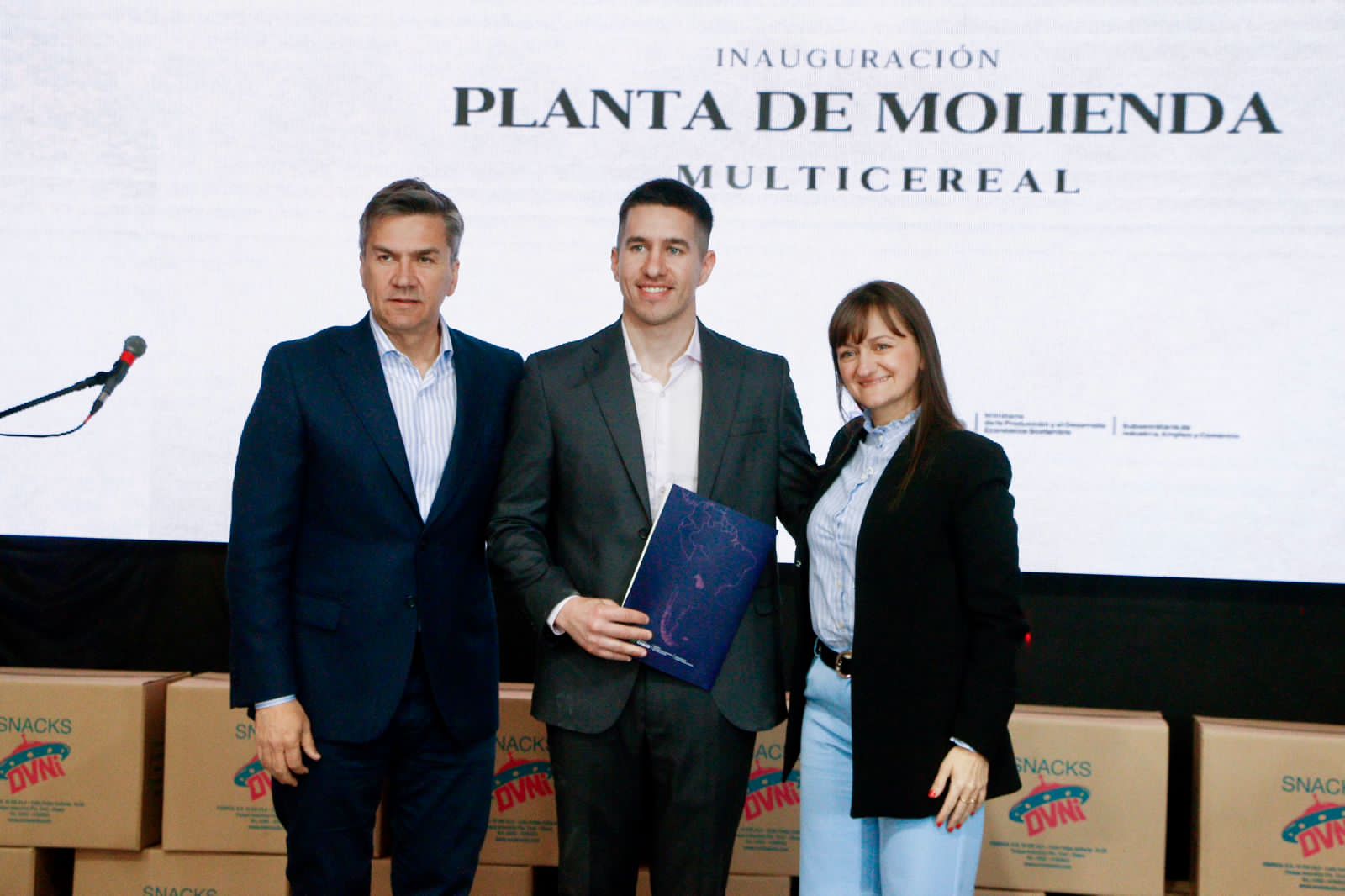 *DÍA DE LA INDUSTRIA: ZDERO INAUGURÓ LA AMPLIACIÓN DE LA PLANTA DE OVNI Y ENTREGÓ PROMOCIONES INDUSTRIALES*