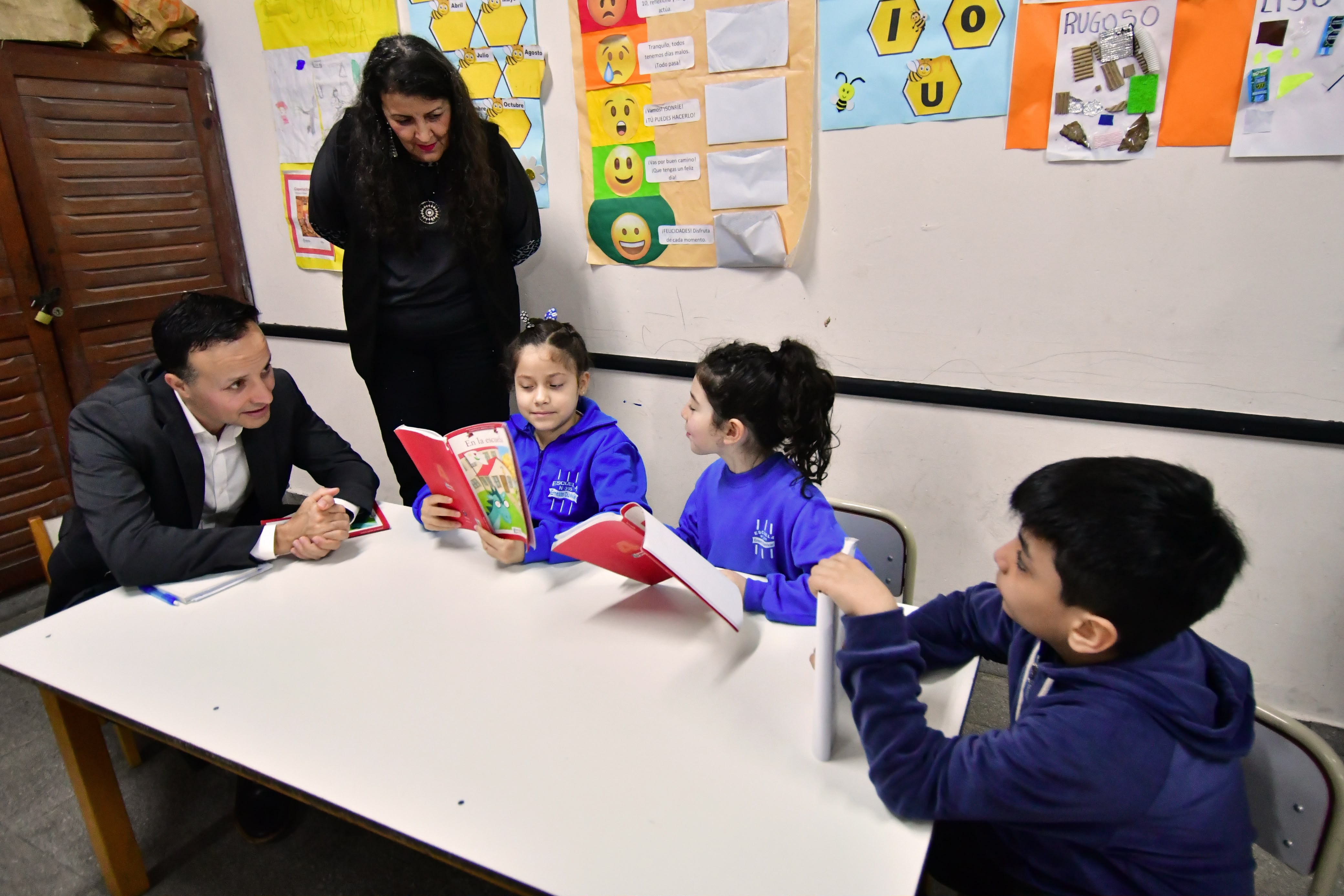 *ALFABETIZACI&Oacute;N: EL BANCO MUNDIAL CONOCI&Oacute; EN TERRITORIO LA EXPERIENCIA EDUCATIVA DEL CHACO*