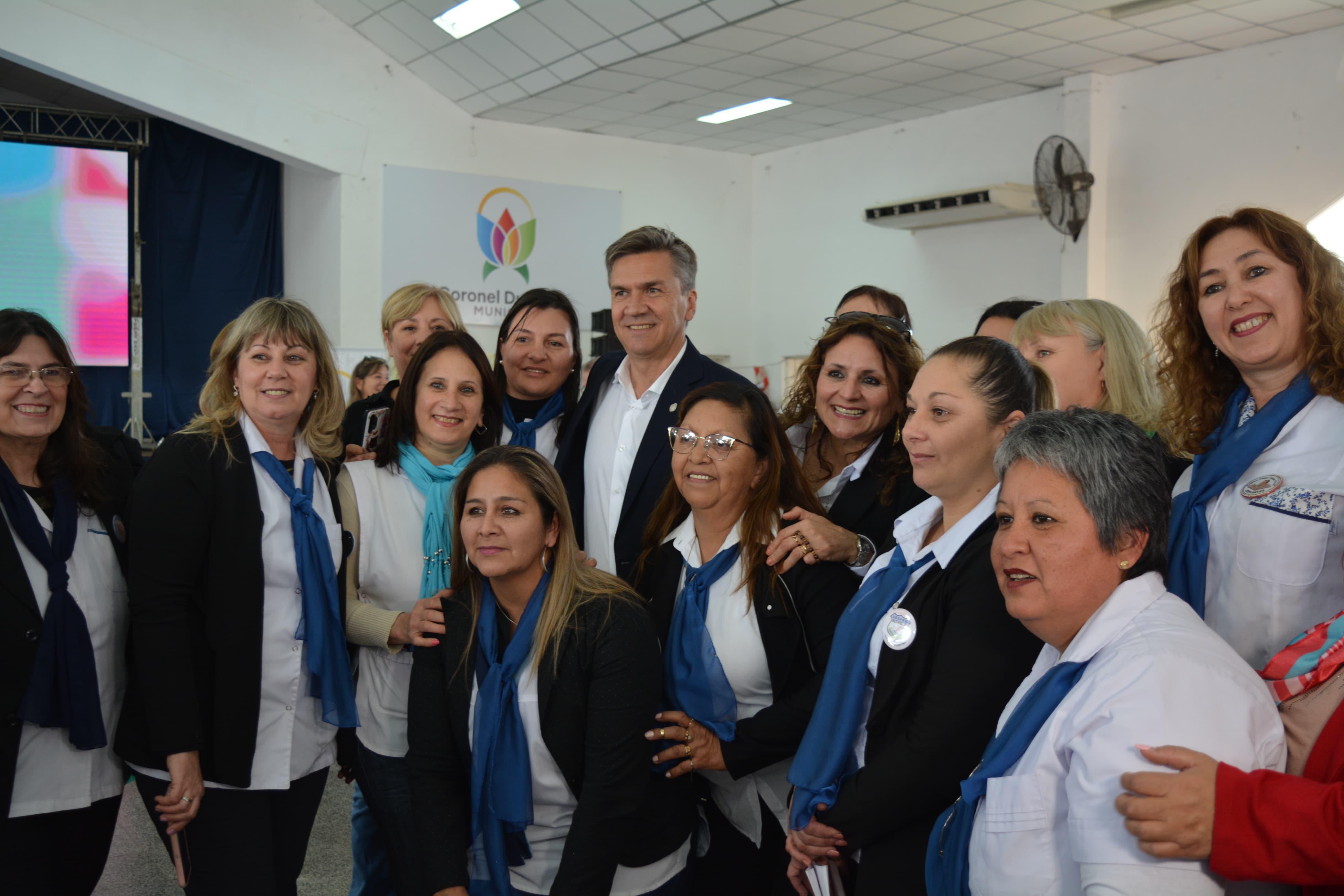*DU GRATY: EL GOBERNADOR ZDERO ACOMPAÑÓ LA FERIA DEL LIBRO PROVINCIAL 2024 E INAUGURÓ OBRAS DE REFACCIÓN EN LA ESCUELA 42*