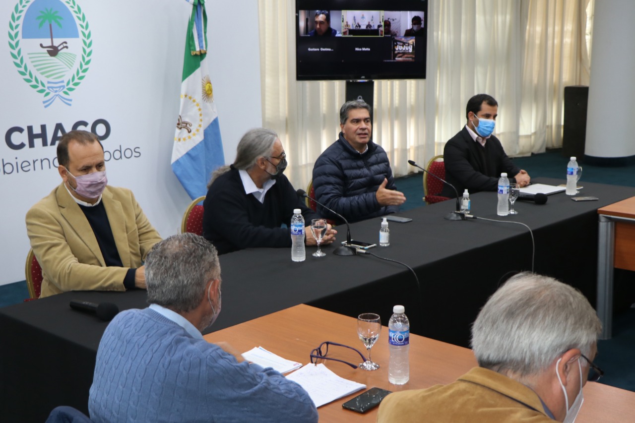 CAPITANICH Y BASTERRA PRESENTARON EL PLAN GANADERO NACIONAL FEDERAL E INCLUSIVO