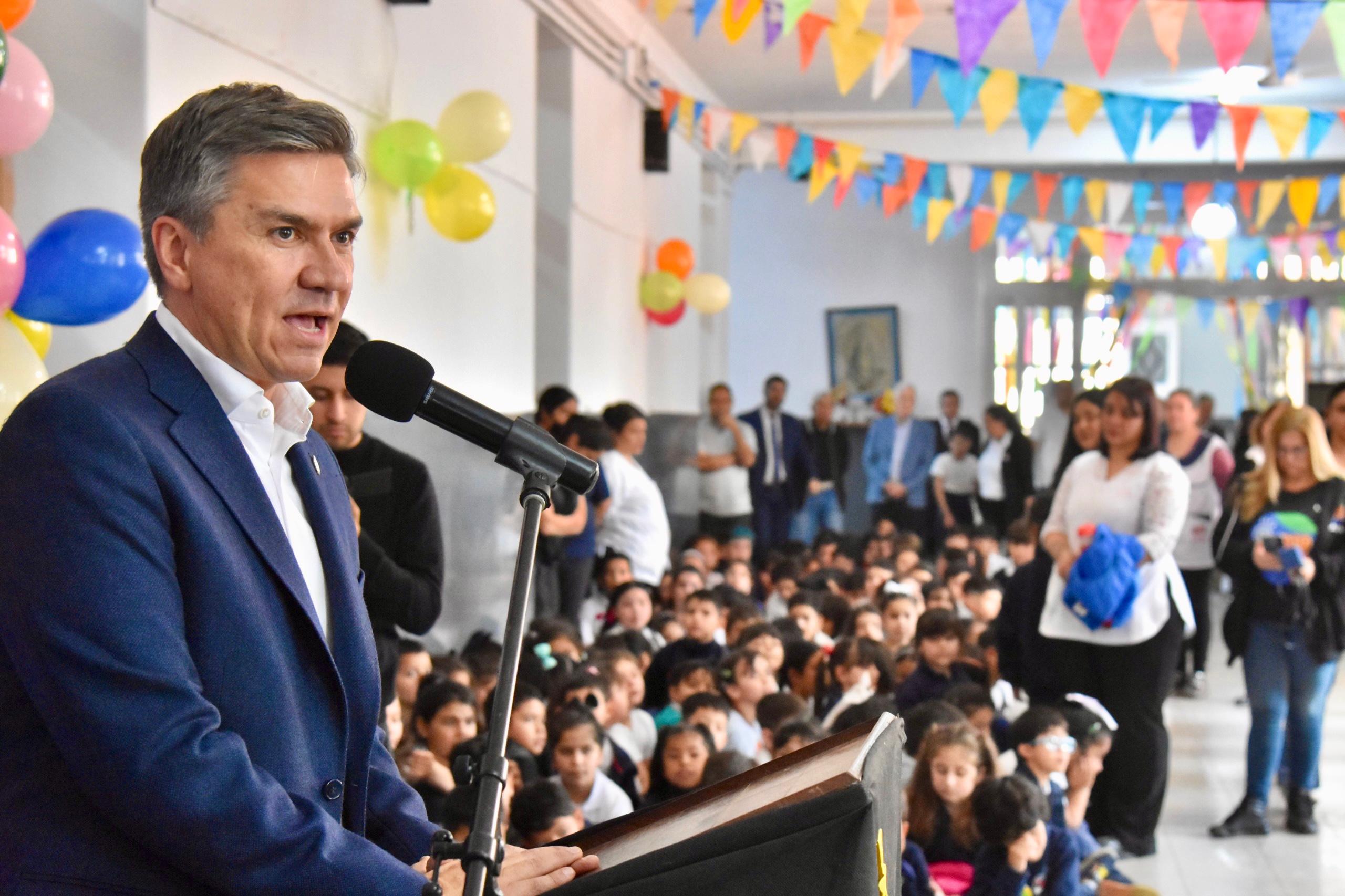RESISTENCIA: EL GOBERNADOR ZDERO ACOMPAÑÓ HOY EL ANIVERSARIO 95° DE LA EEP N° 169 “RÓMULO ZABALA”