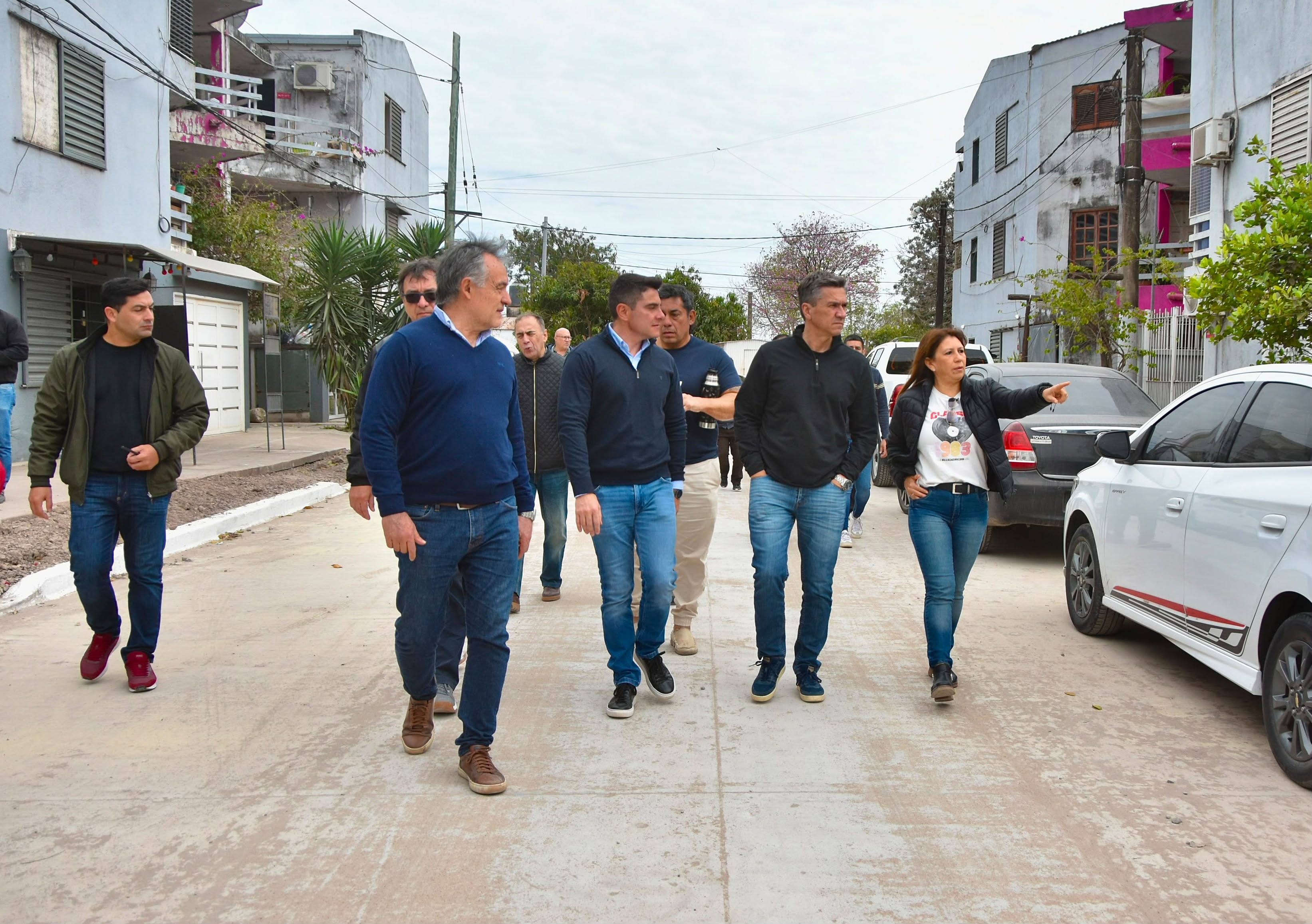 *NUEVA RESISTENCIA AVANZA CON PAVIMENTO Y OBRAS QUE TRANSFORMAN EL PERFIL URBANO DEL BARRIO*
