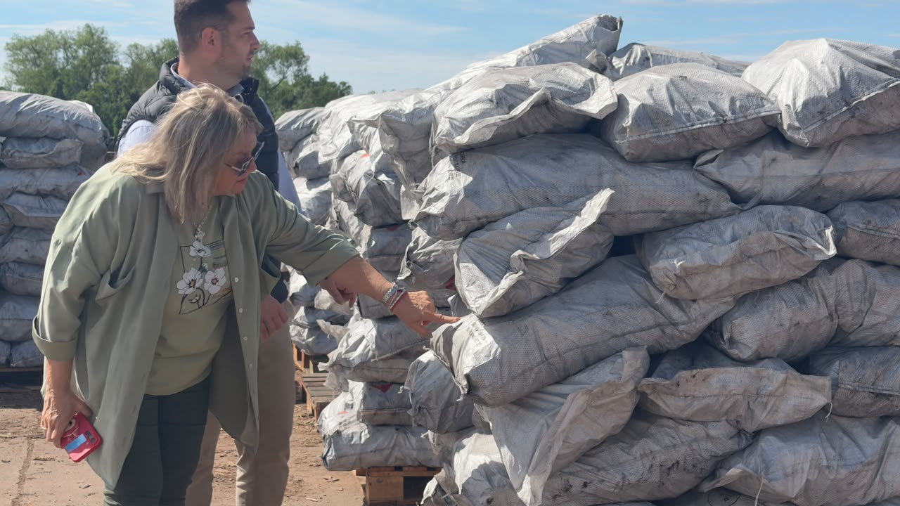 *EL PUERTO BARRANQUERAS FORTALECE SU ROL ESTRAT&Eacute;GICO CON UNA NUEVA EXPORTACI&Oacute;N DE CARB&Oacute;N VEGETAL A ESTADOS UNIDOS*