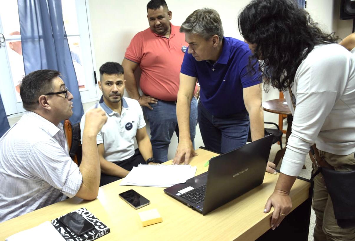 *“INSSSEP GESTIONA” LLEGÓ A PINEDO CON EL ACOMPAÑAMIENTO DEL GOBERNADOR*