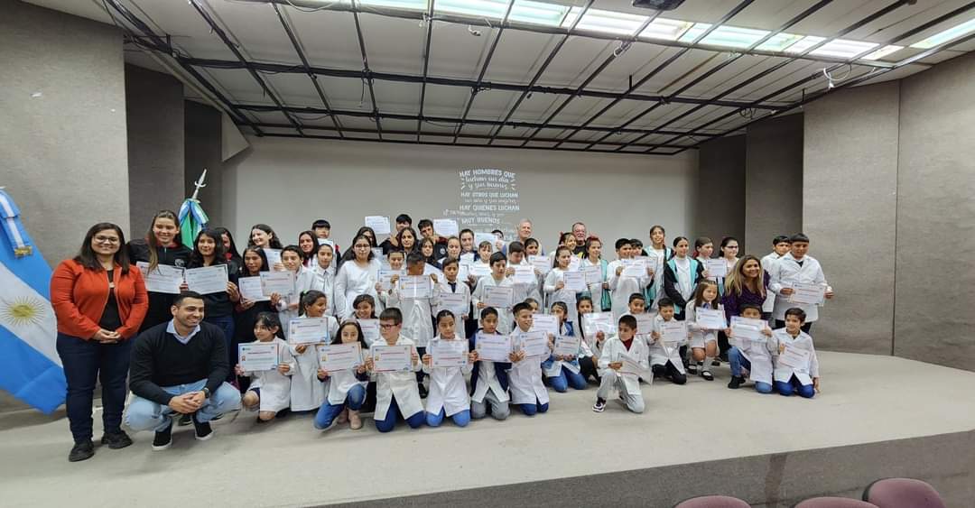 EL CONCEJO MUNICIPAL RECONOCIÓ A 75 ESTUDIANTES DESTACADOS DE VILLA ÁNGELA