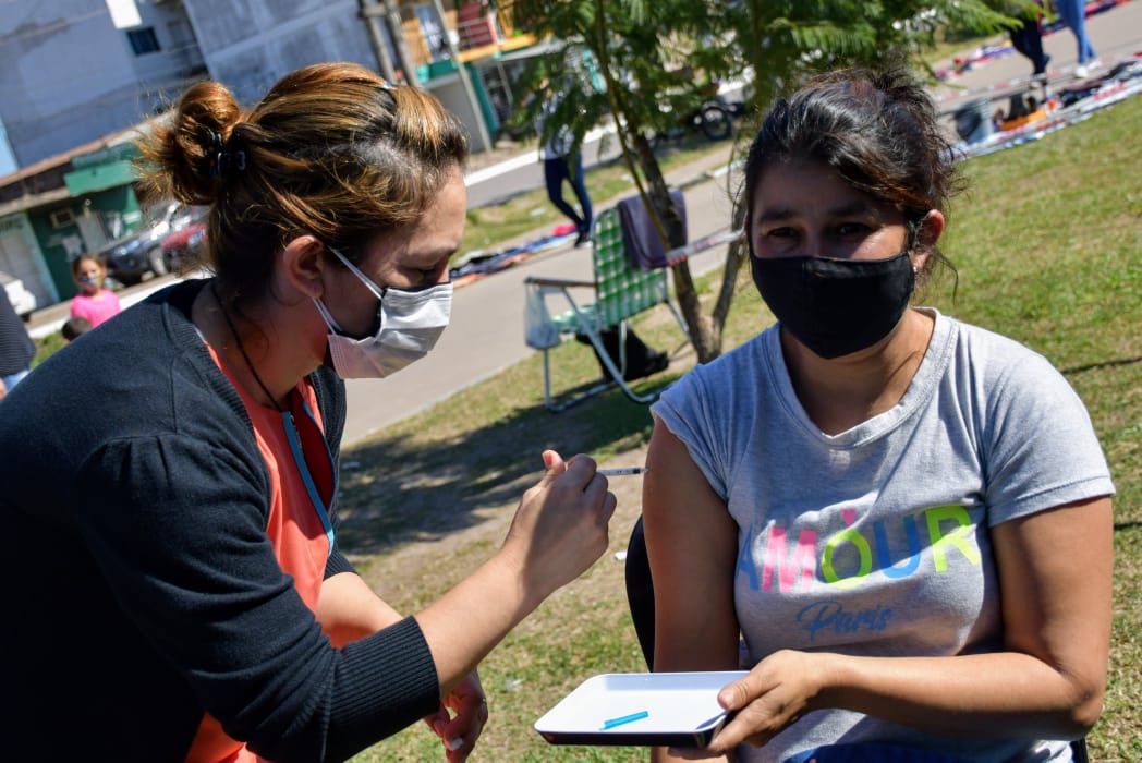 COVID-19: CHACO REDUCE A CUATRO MESES EL INTERVALO DE APLICACIÓN DE LA DOSIS DE REFUERZO PARA MAYORES DE 18 AÑOS  