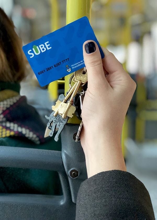 8M: TRANSPORTE PÚBLICO GRATUITO PARA MUJERES E IDENTIDADES FEMENINAS