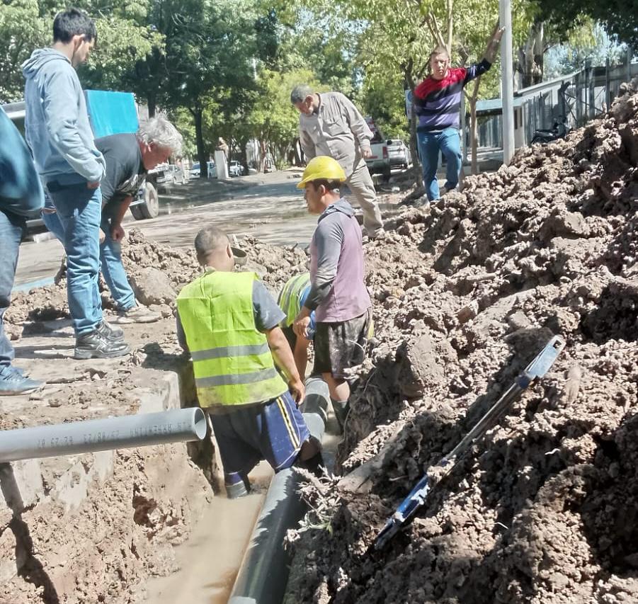 *SAMEEP CULMINÓ LOS TRABAJOS DE CAMBIO DE CAÑERÍAS QUE BENEFICIARÁ A DISTINTAS ÁREAS DEL HOSPITAL PERRANDO*