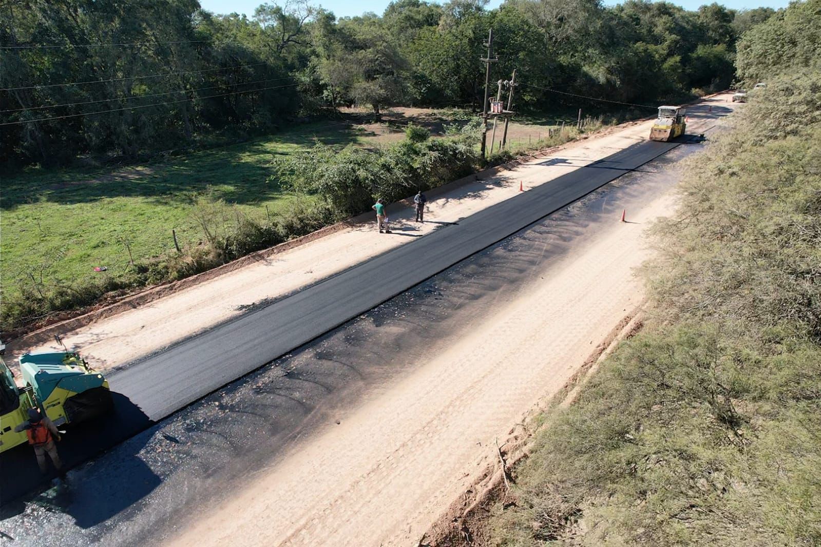 *LA PAVIMENTACI&Oacute;N DE LA RUTA PROVINCIAL 30 ALCANZ&Oacute; EL PUENTE Y SE ACERCA A LAGUNA LIMPIA*