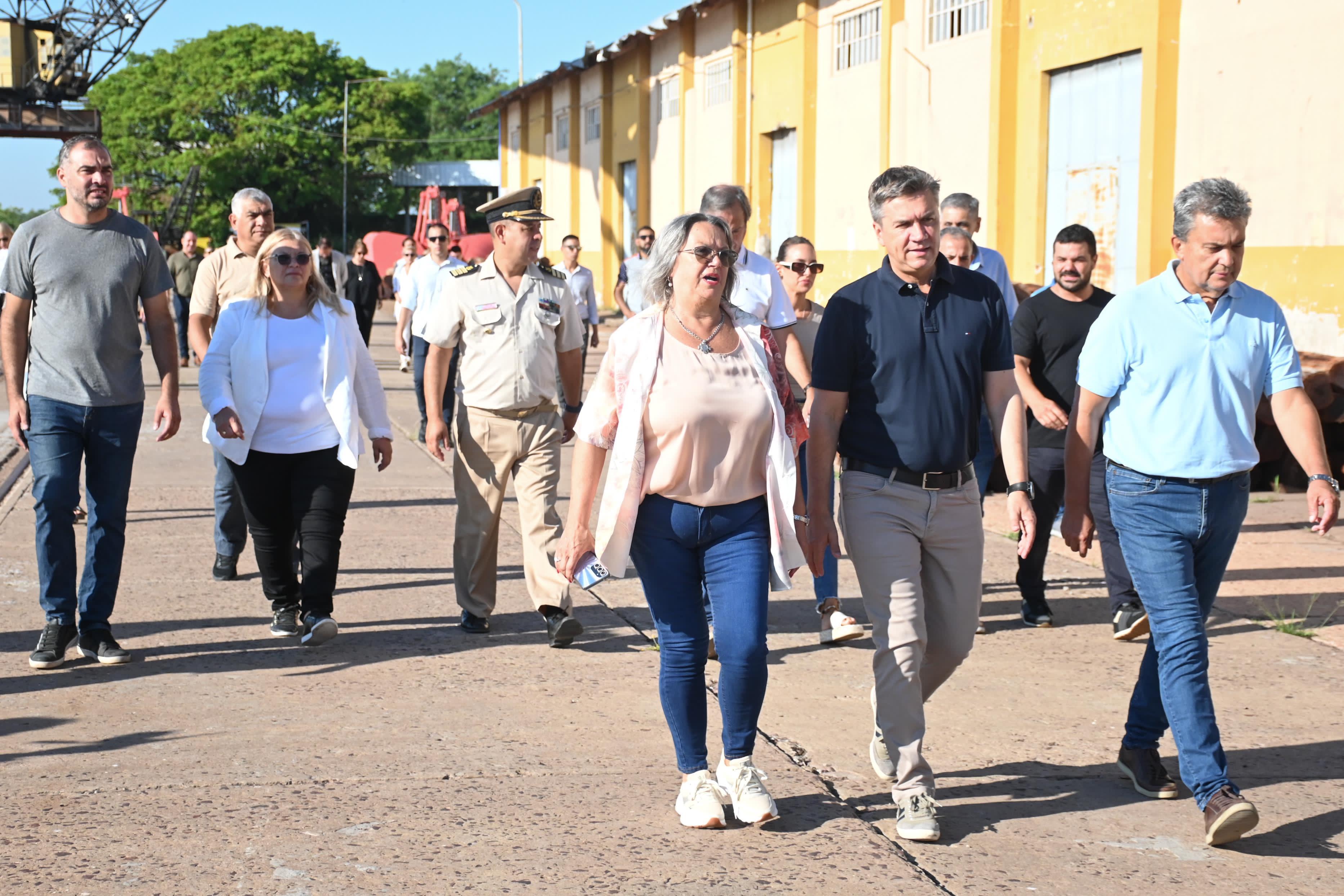 NUEVA TECNOLOGÍA PARA EL PUERTO DE BARRANQUERAS: ZDERO SUPERVISÓ LA ENTREGA DEL NUEVO ESCÁNER ADUANERO