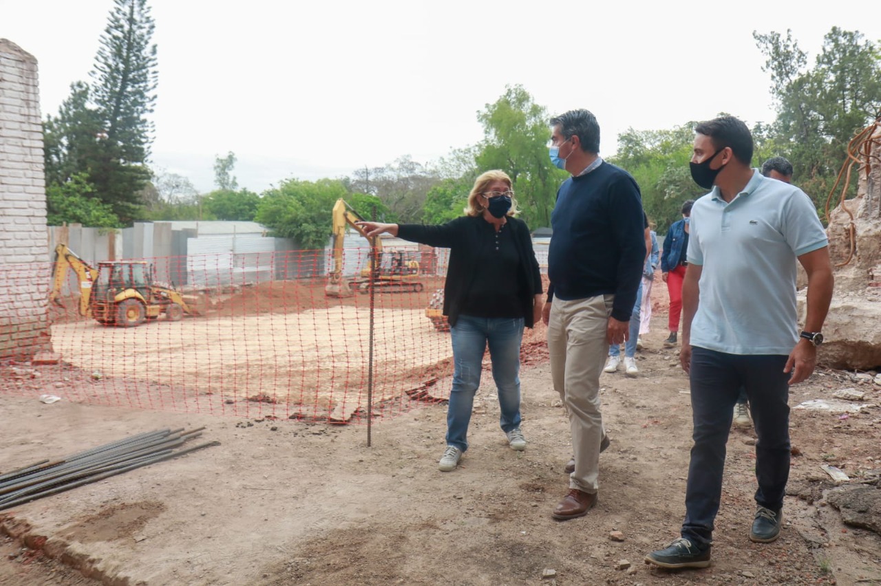 *CAPITANICH SUPERVISÓ EL AVANCE DE IMPORTANTES OBRAS QUE SE EJECUTAN EN RESISTENCIA*