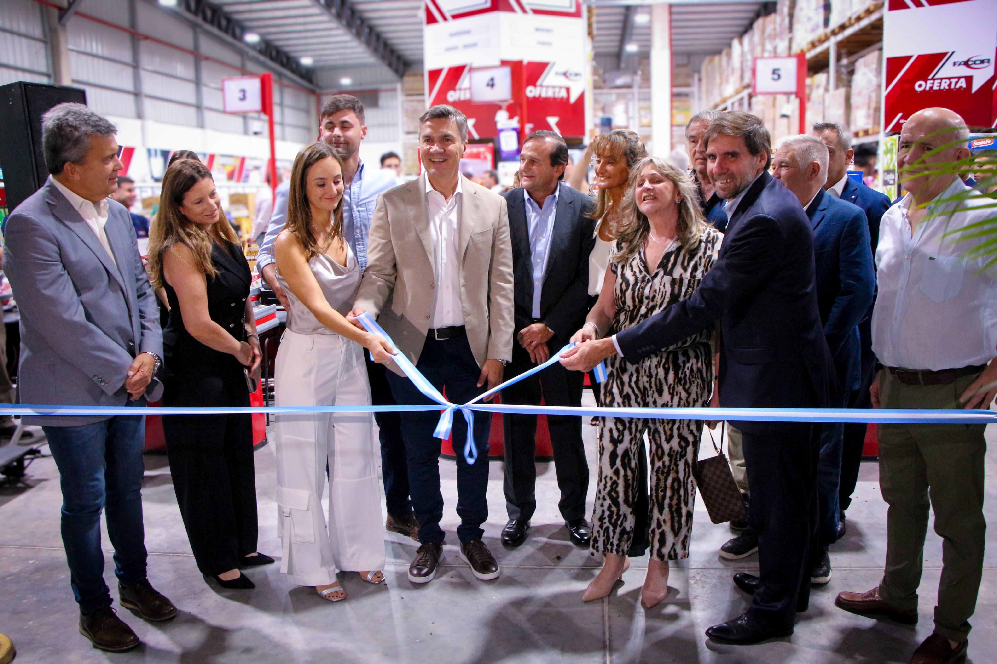 SÁENZ PEÑA: EL GOBERNADOR ZDERO INAUGURÓ LA 31° FIESTA NACIONAL DEL ALGODÓN