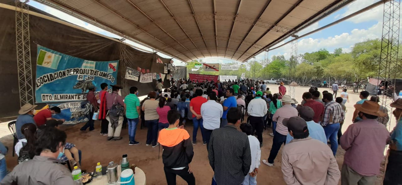 EN EL PARAJE EL CAUDILLO, CAPITANICH SE REUNIÓ PRODUCTORES DEL FRENTE NACIONAL CAMPESINO