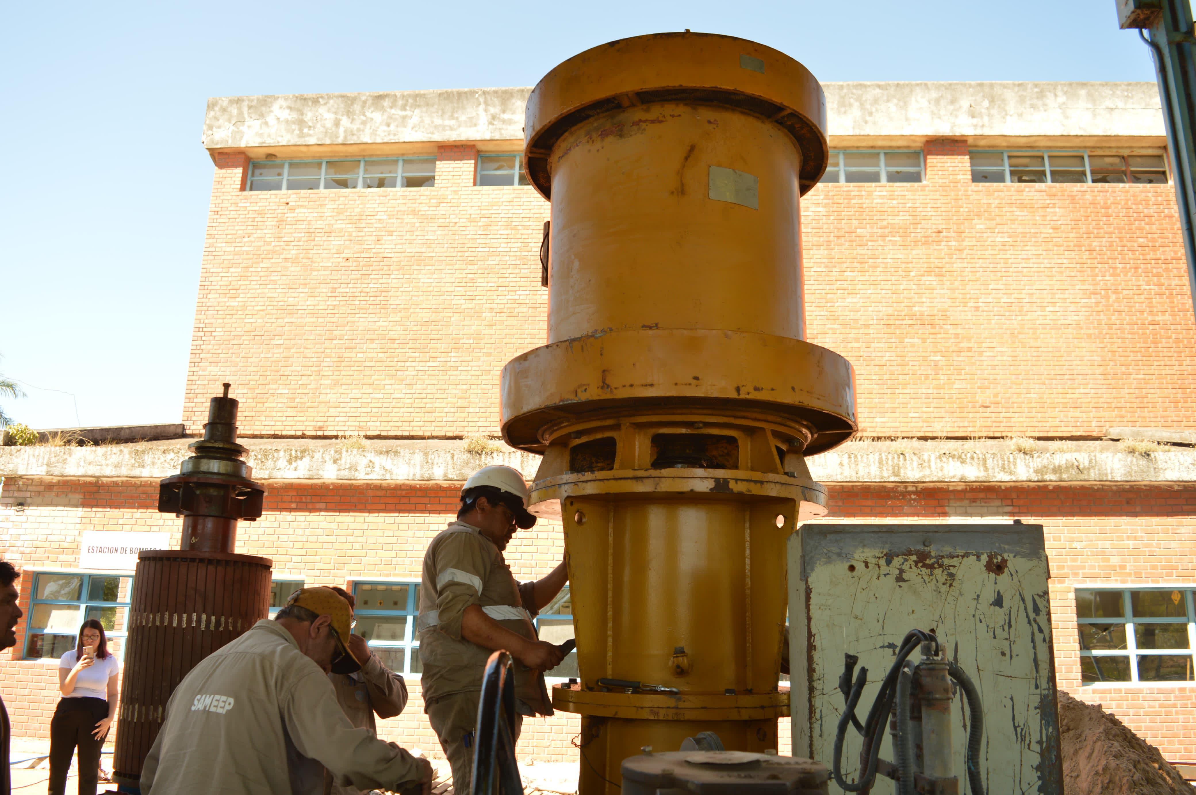 *SAMEEP PUSO EN FUNCIONAMIENTO EQUIPOS ELECTROMECÁNICOS QUE ABASTECEN AL PRIMER ACUEDUCTO Y PERMITEN AMPLIAR LA PRODUCCIÓN DE AGUA POTABLE HACIA EL INTERIOR*