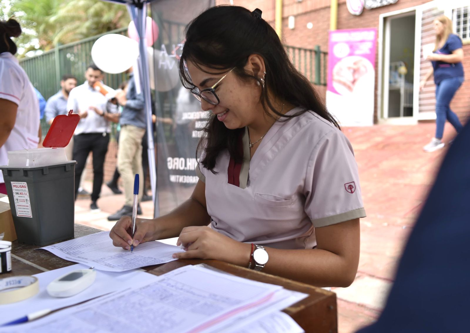 *DÍA MUNDIAL DE LA SALUD: ENTREGA DE ECO REPELENTES, TESTEOS Y VACUNACIÓN DESDE EL LABORATORIO CENTRAL*