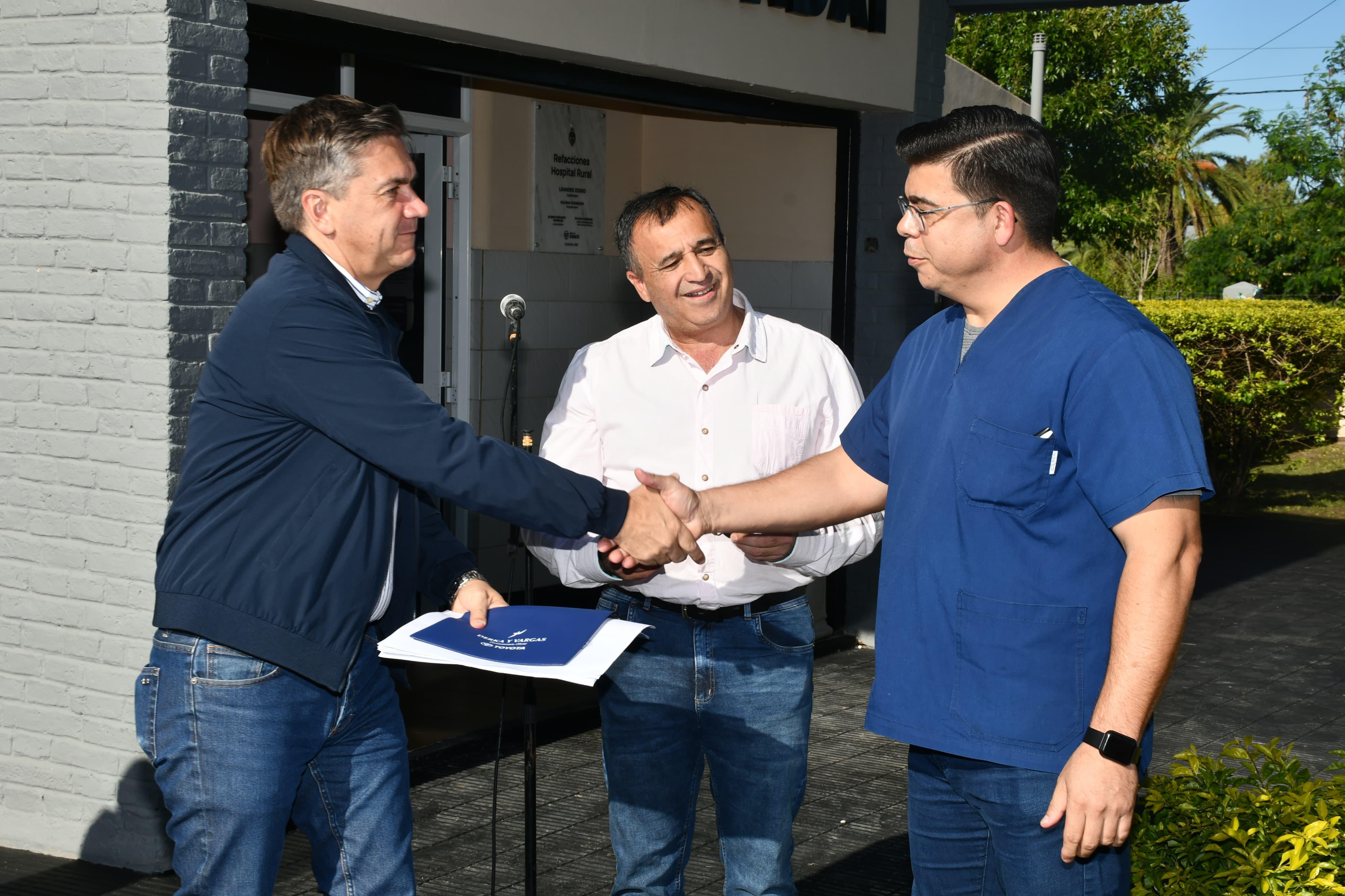 *CHARADAI: NUEVA ENTREGA DE AMBULANCIA PARA REFORZAR LA SALUD DE LOS CHAQUEÑOS*
