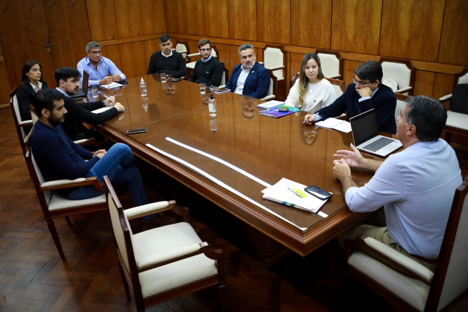 *EL GOBIERNO Y LA BOLSA DE COMERCIO DELINEAN PLAN DE INVERSIÓN Y FINANCIAMIENTO PARA NUEVOS PROYECTOS PRODUCTIVOS*
