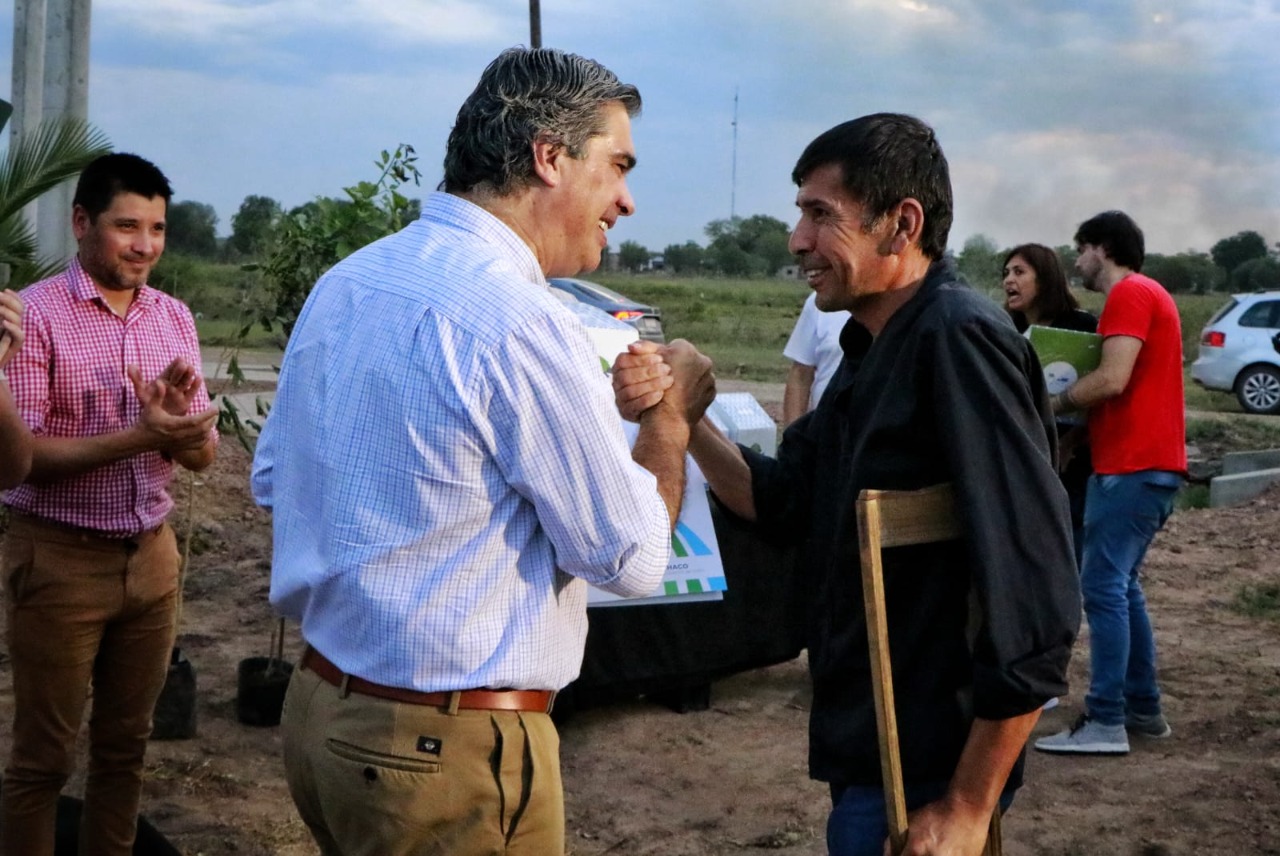 *ACCESO A LA CASA PROPIA: CAPITANICH ENTREGÓ 20 VIVIENDAS PARA FAMILIAS DE CAPITÁN SOLARI
