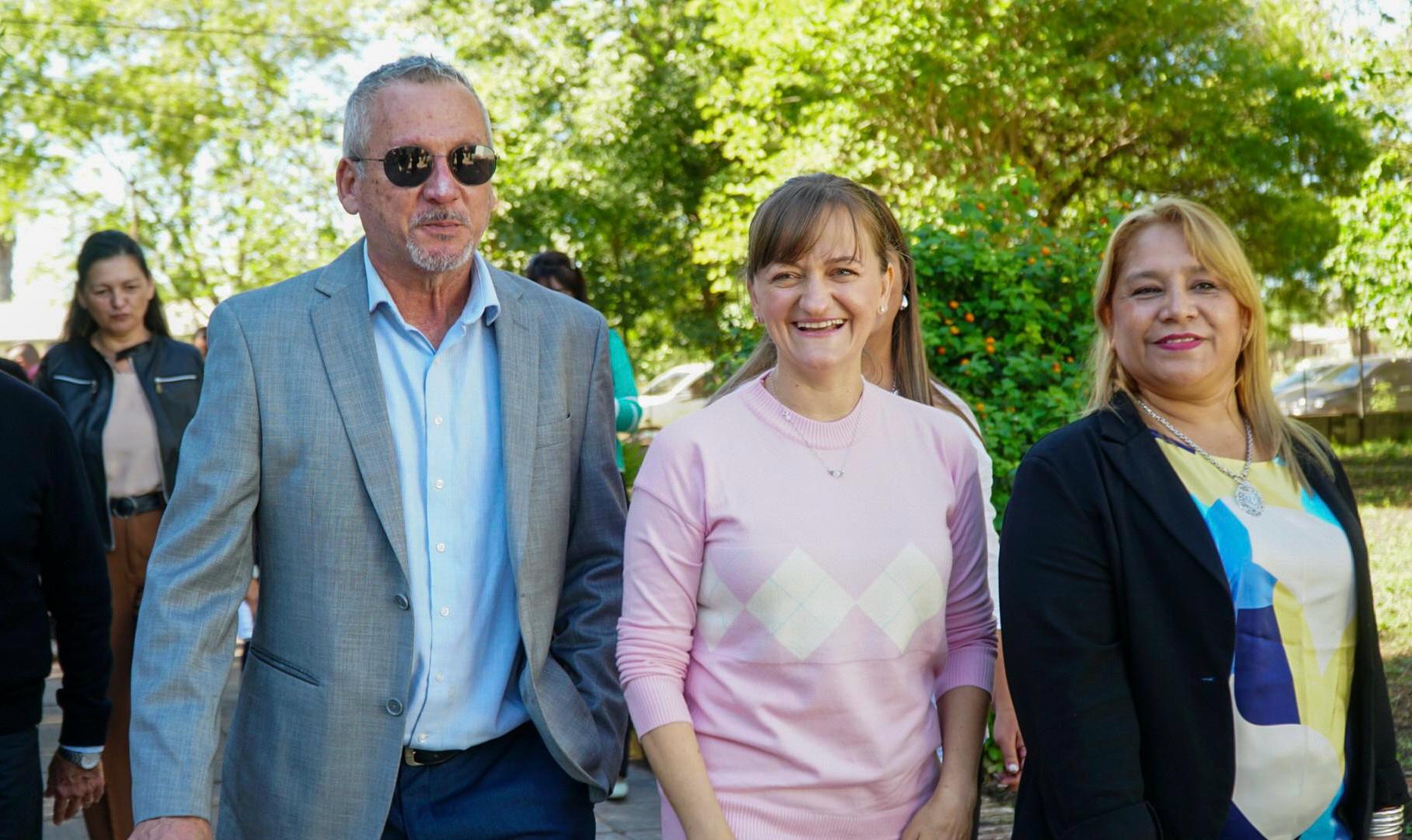 *LA VICEGOBERNADORA SCHNEIDER ENTREGÓ AYUDAS TÉCNICAS QUE MEJORAN LA CALIDAD DE VIDA A AFILIADOS DEL INSSSEP*