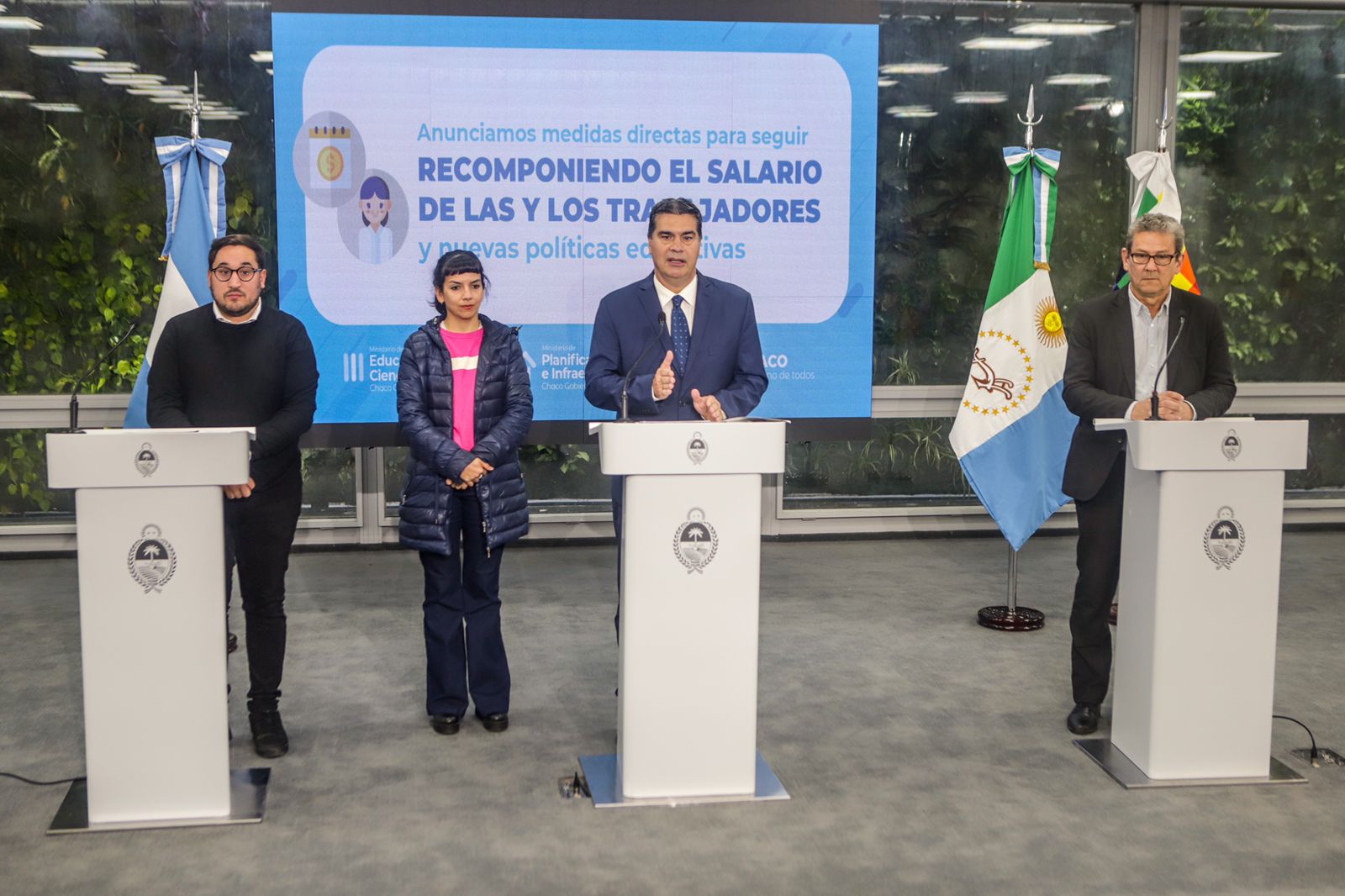 *EL GOBIERNO ANUNCIÓ AUMENTO SALARIAL PARA DOCENTES Y ADMINISTRACIÓN PÚBLICA Y LA EXTENSIÓN DE LA JORNADA ESCOLAR*