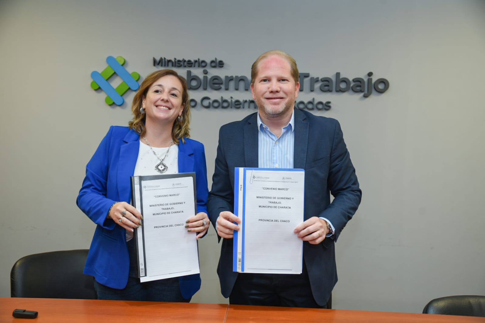*GOBIERNO EJECUTARÁ IMPORTANTES OBRAS PARA LAS COMUNIDADES DE CHARATA Y CORZUELA*
