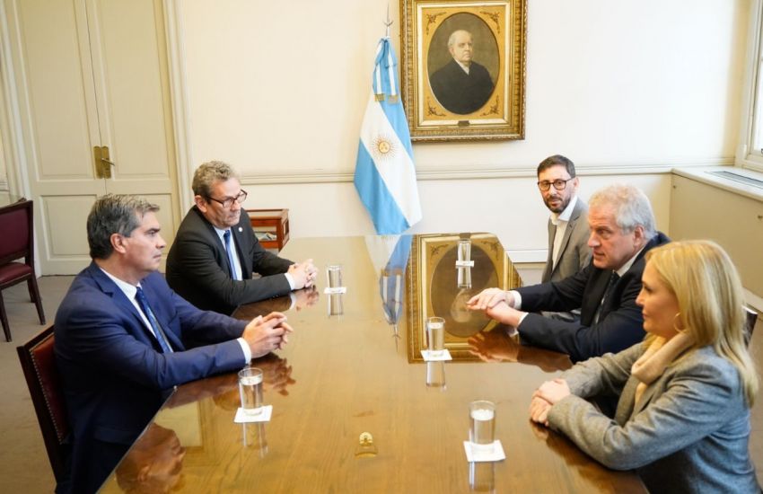 CAPITANICH Y PERCZYK OFICIALIZARON LA EXTENSIÓN DE LA JORNADA EDUCATIVA PARA ESCUELAS PRIMARIAS DEL CHACO
