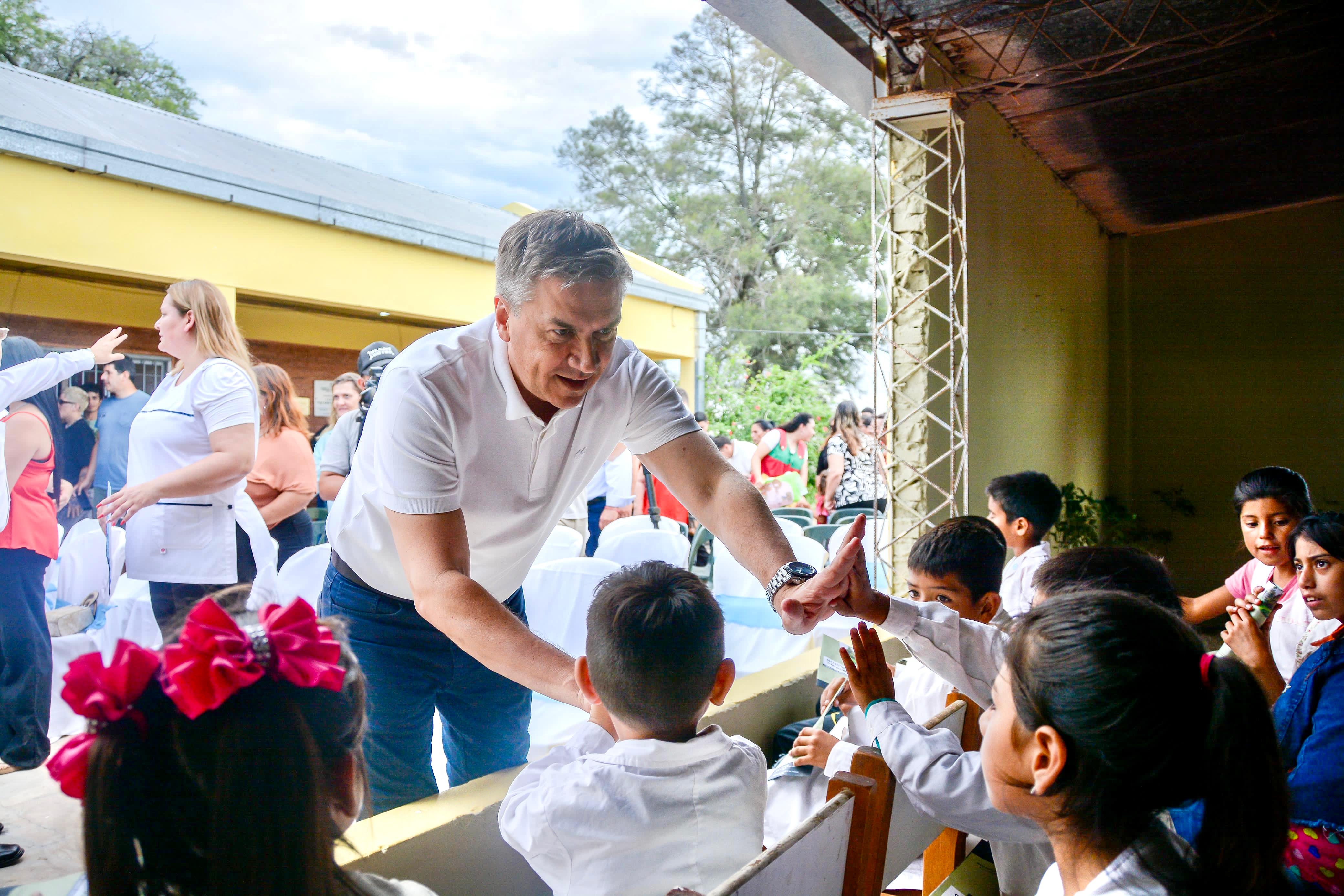 CORZUELA: EL GOBERNADOR ZDERO INAUGURÓ LA REFACCIÓN INTEGRAL DE LA EEP RURAL N° 151