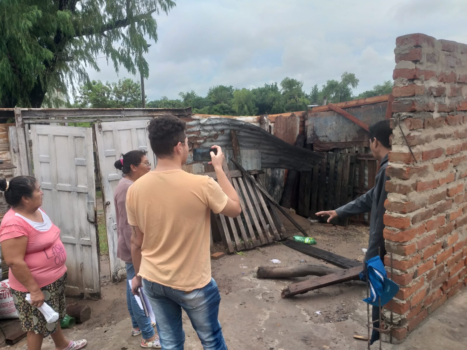 DESARROLLO SOCIAL DESPLEGÓ OPERATIVOS DE CONTENCIÓN PARA AFECTADOS POR EL TEMPORAL DE LLUVIAS Y VIENTOS