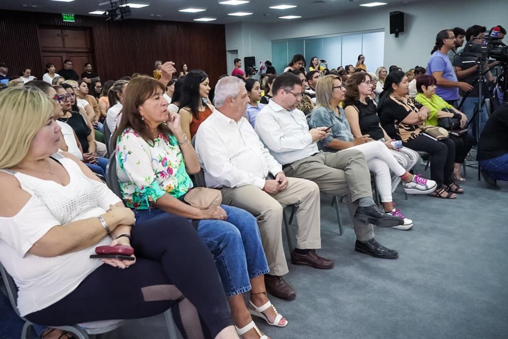*EL GOBIERNO PRESENTÓ EL PLAN DE SALUD PARA PERSONAS CON ENDOMETRIOSIS*