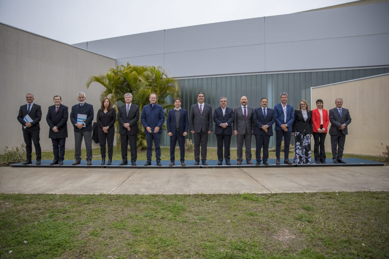 *LIGA DE GOBERNADORES: REPRESENTANTES DE 18 PROVINCIAS PRESENTARON UNA SERIE DE INICIATIVAS PARA SER INCLUIDAS EN LA LEY DE PRESUPUESTO*