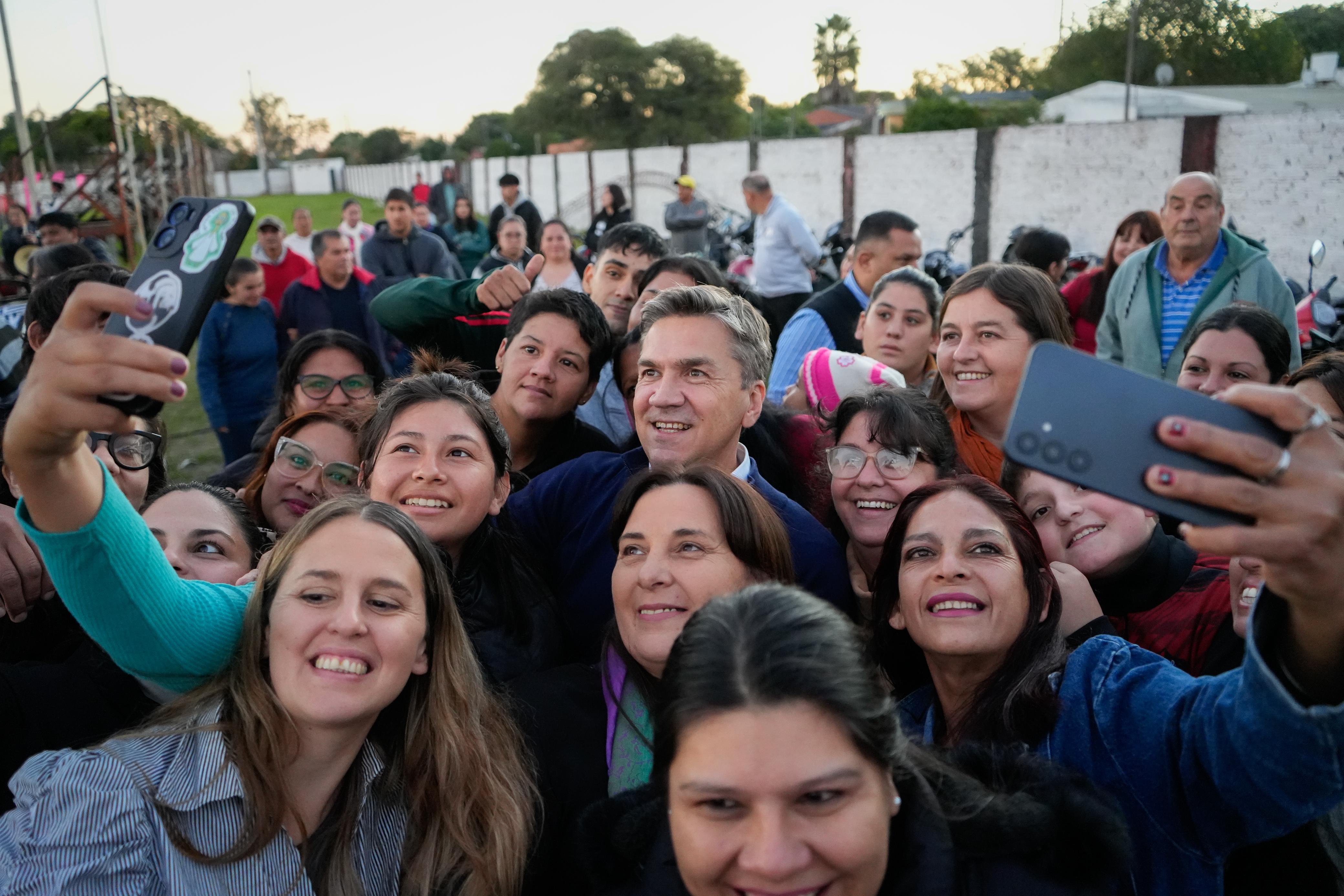 *EL GOBERNADOR ZDERO ANUNCI&Oacute; IMPORTANTES OBRAS PARA EL CLUB SAN MART&Iacute;N DE MARGARITA BEL&Eacute;N*