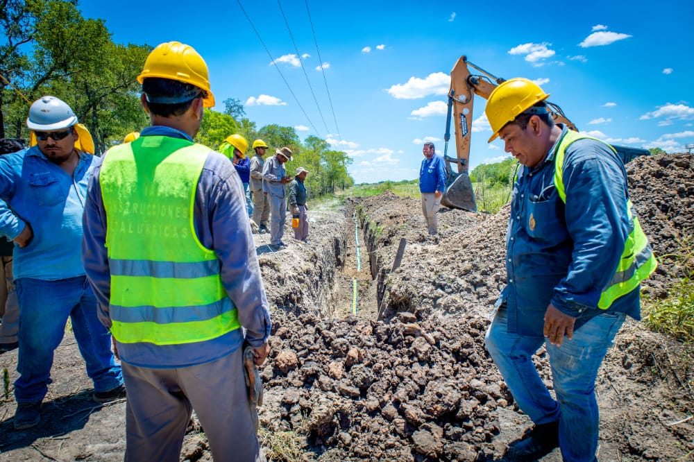 ACUEDUCTO LA ESCONDIDA - COLONIA ELISA: EL GOBIERNO INFORMA QUE LA OBRA SE ENCUENTRA EN ETAPA FINAL