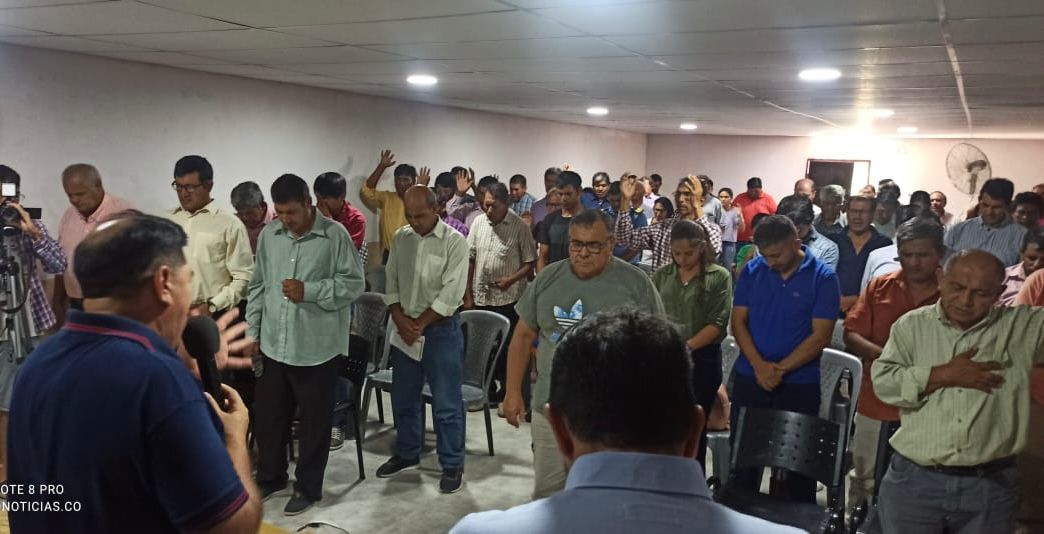 *CASTELLI: “MÁS DE UN CENTENAR DE PASTORES SE REUNIERON CON PABLO PAREDES,  COORDINADOR DE CULTO DE LA PROVINCIA DEL CHACO*