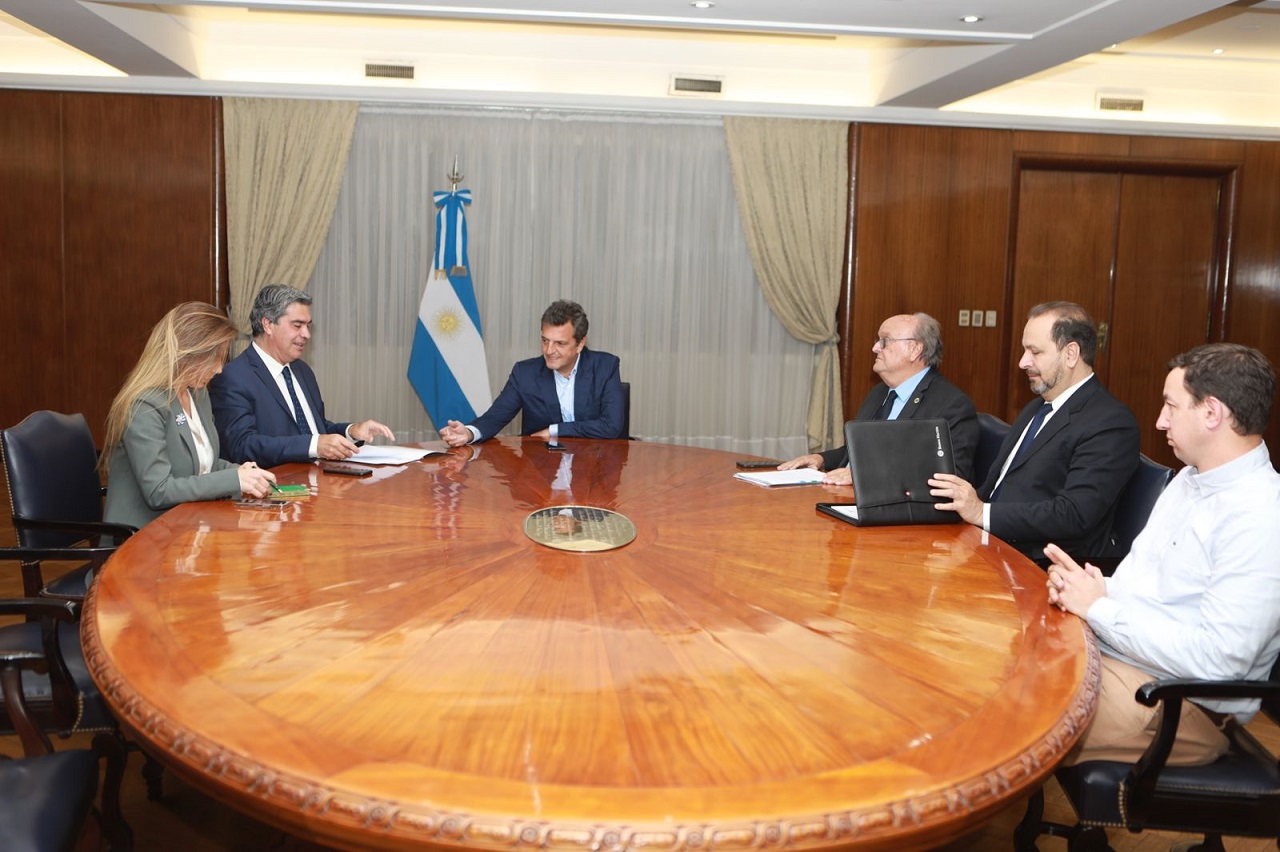 SEGMENTACIÓN TARIFARIA: TRAS SU ENCUENTRO CON MASSA, CAPITANICH ANUNCIÓ LA AMPLIACIÓN DE SUBSIDIOS ENERGÉTICOS PARA CHAQUEÑOS Y CHAQUEÑAS