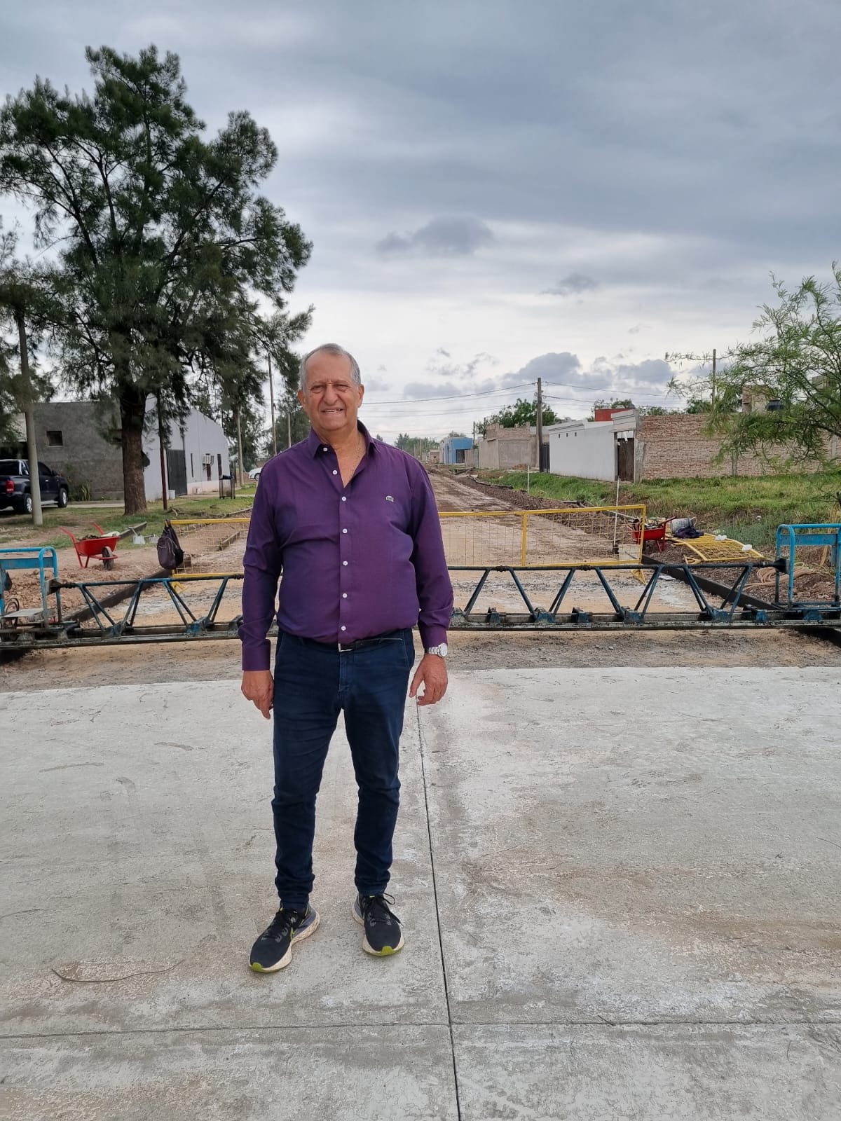 AVANZA EL PAVIMENTO DEL BARRIO JUDICIAL EN VILLA ÁNGELA 