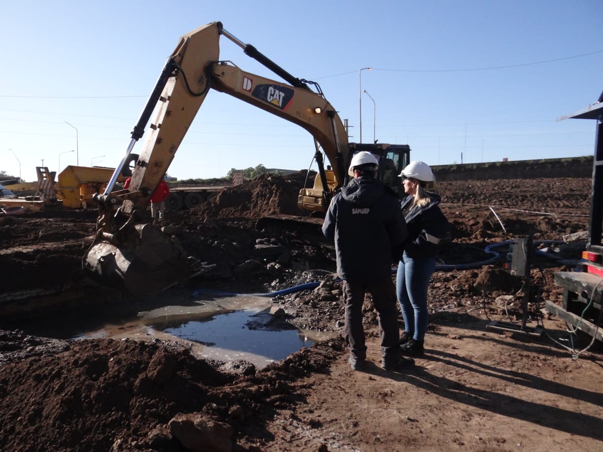 RÍO BERMEJO: LA APA Y VIALIDAD PROVINCIAL Y NACIONAL TRABAJAN EN PUERTO LAVALLE PARA DETENER LA EROSIÓN DE LAS COSTAS