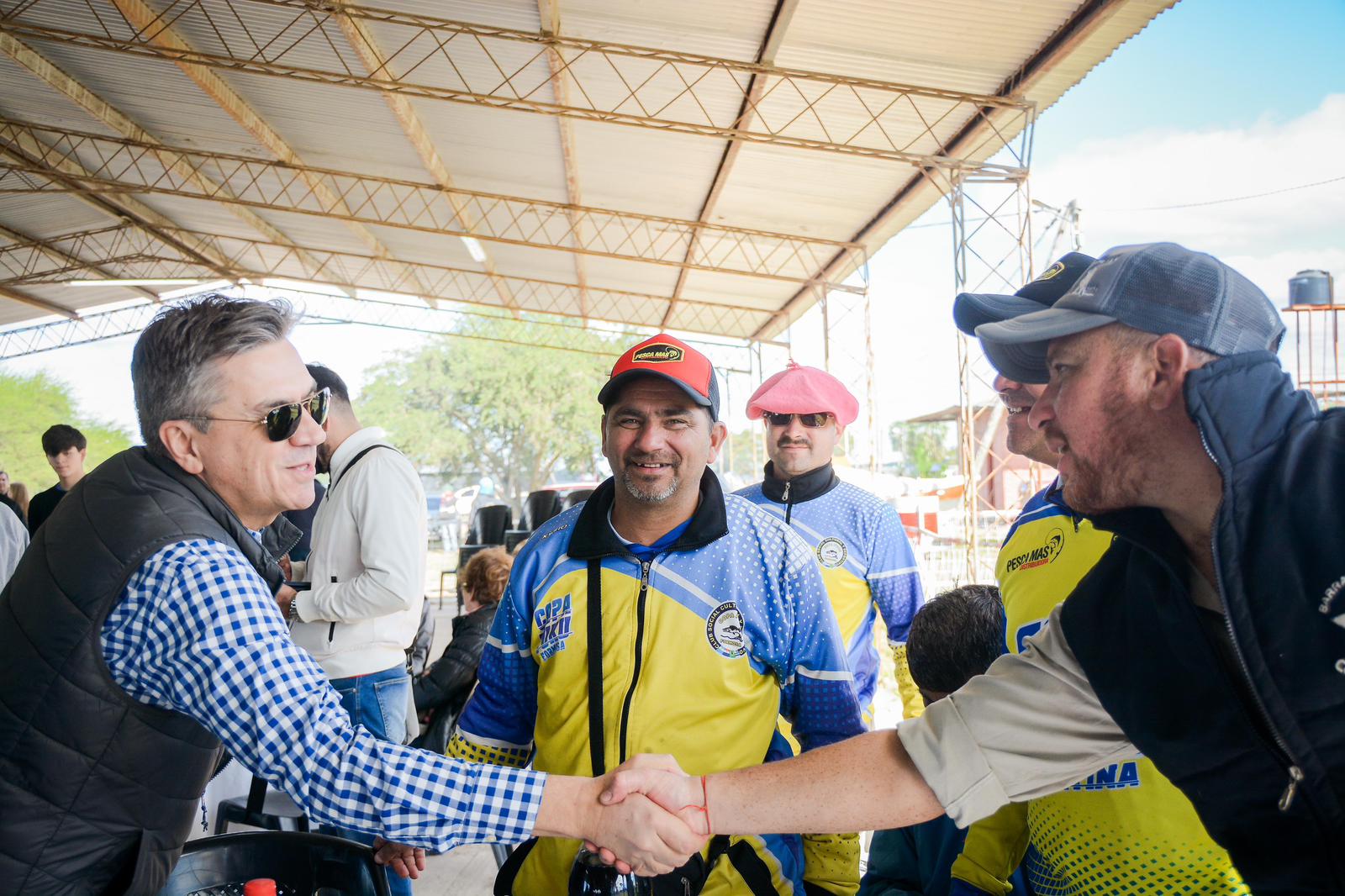 *LAS PALMAS: EL GOBERNADOR ACOMPAÑÓ Y ENTREGÓ LOS PREMIOS DE LA EDICIÓN 23 DEL TORNEO DE PESCA VARIADA EMBARCADA*