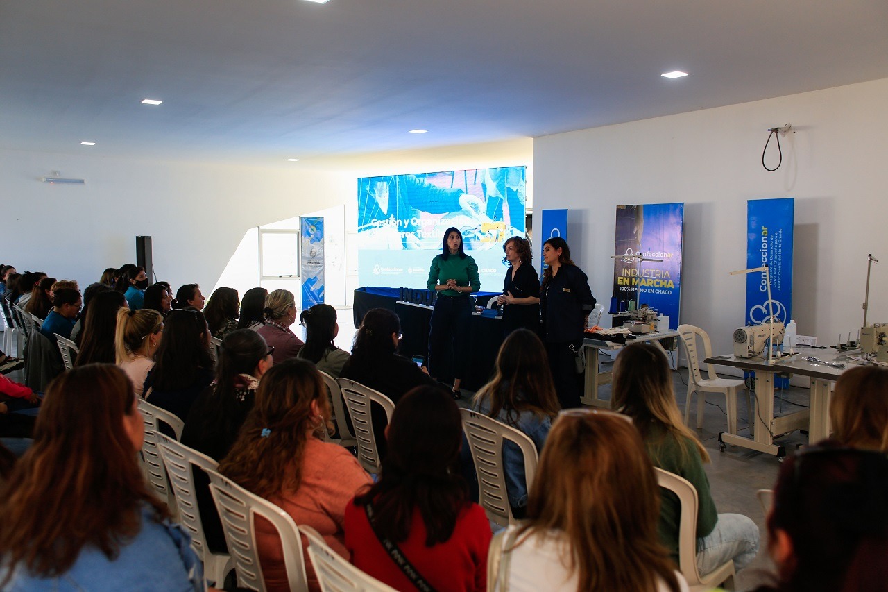 SE AFIANZA LA INDUSTRIA TEXTIL EN LA PROVINCIA: MÁS DE 130 PERSONAS SE CAPACITARON EN GESTIÓN Y ORGANIZACIÓN DE TALLERES