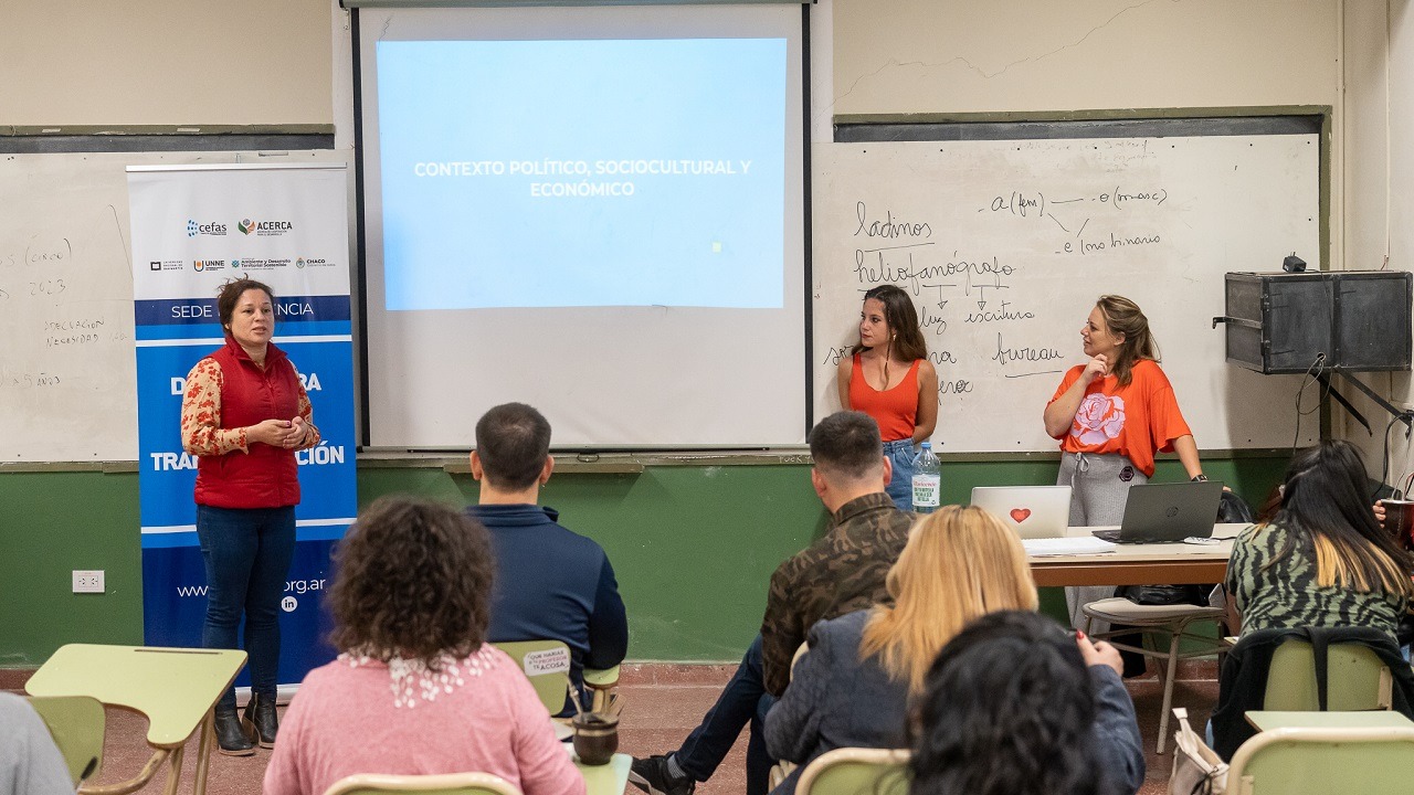 DIPLOMATURA EN LIDERAZGO: SE REALIZARON LOS MÓDULOS DE DESARROLLO SOSTENIBLE Y COMUNICACIÓN DE LAS ORGANIZACIONES