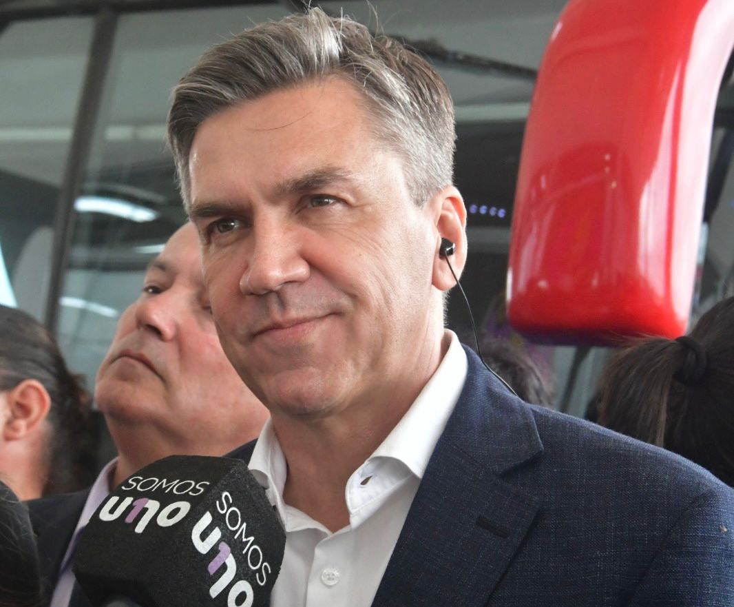 BARRANQUERAS: EL GOBERNADOR ZDERO ACOMPAÑÓ LA PUESTA EN FUNCIONAMIENTO DE LA TERMINAL DE ÓMNIBUS