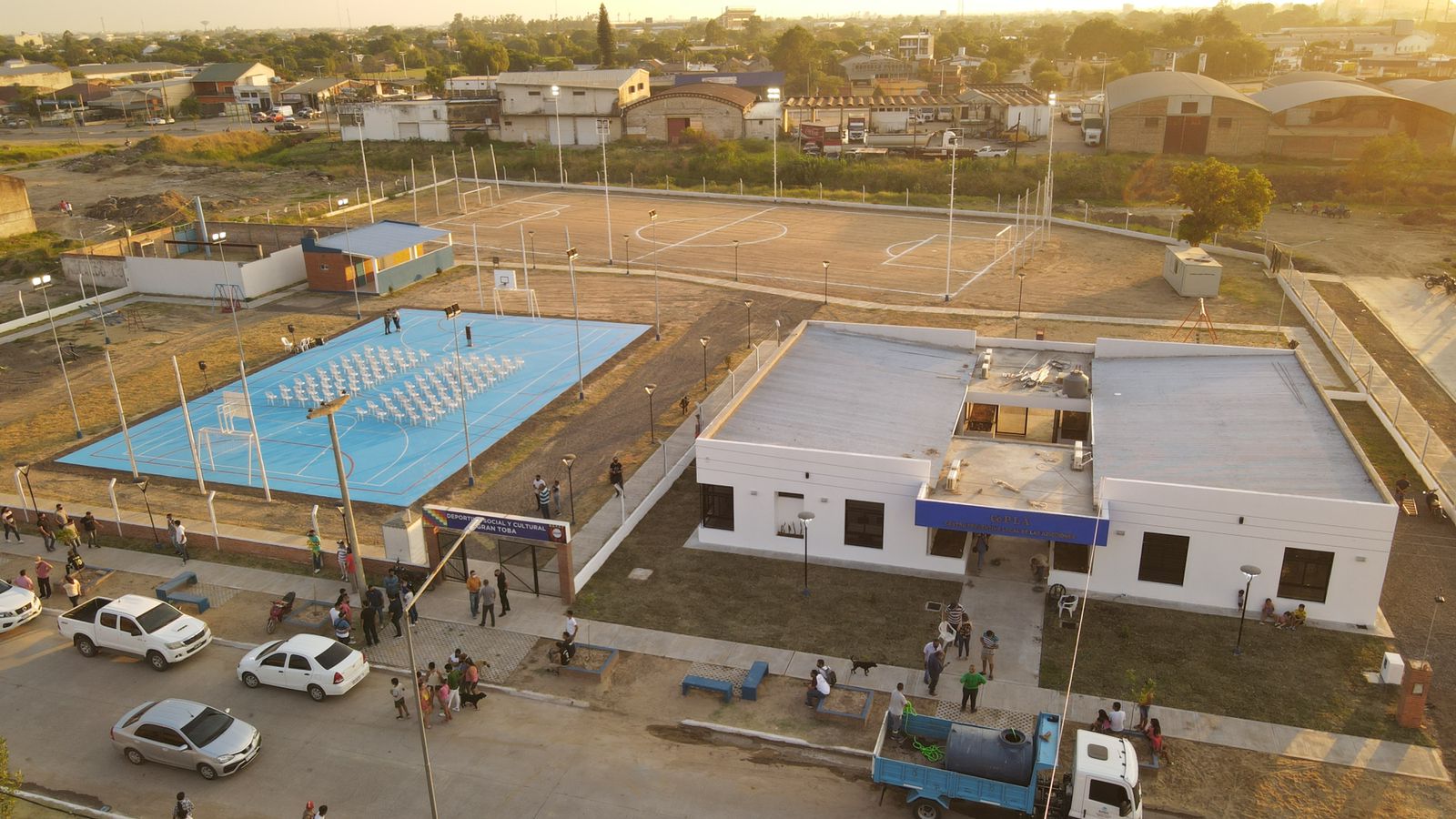 CAPITANICH INAUGURÓ UN CENTRO PREVENTIVO DE ADICCIONES Y UN POLIDEPORTIVO EN EL BARRIO GRAN TOBA DE RESISTENCIA