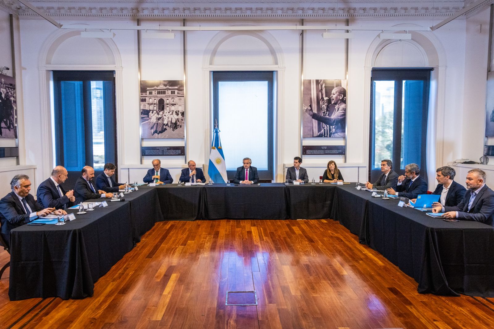 *HIDROVÍA: CAPITANICH RECLAMÓ OBRAS INMEDIATAS PARA LAS VÍAS SECUNDARIAS Y ACCESO A LOS PUERTOS DE BARRANQUERAS Y LAS PALMAS*