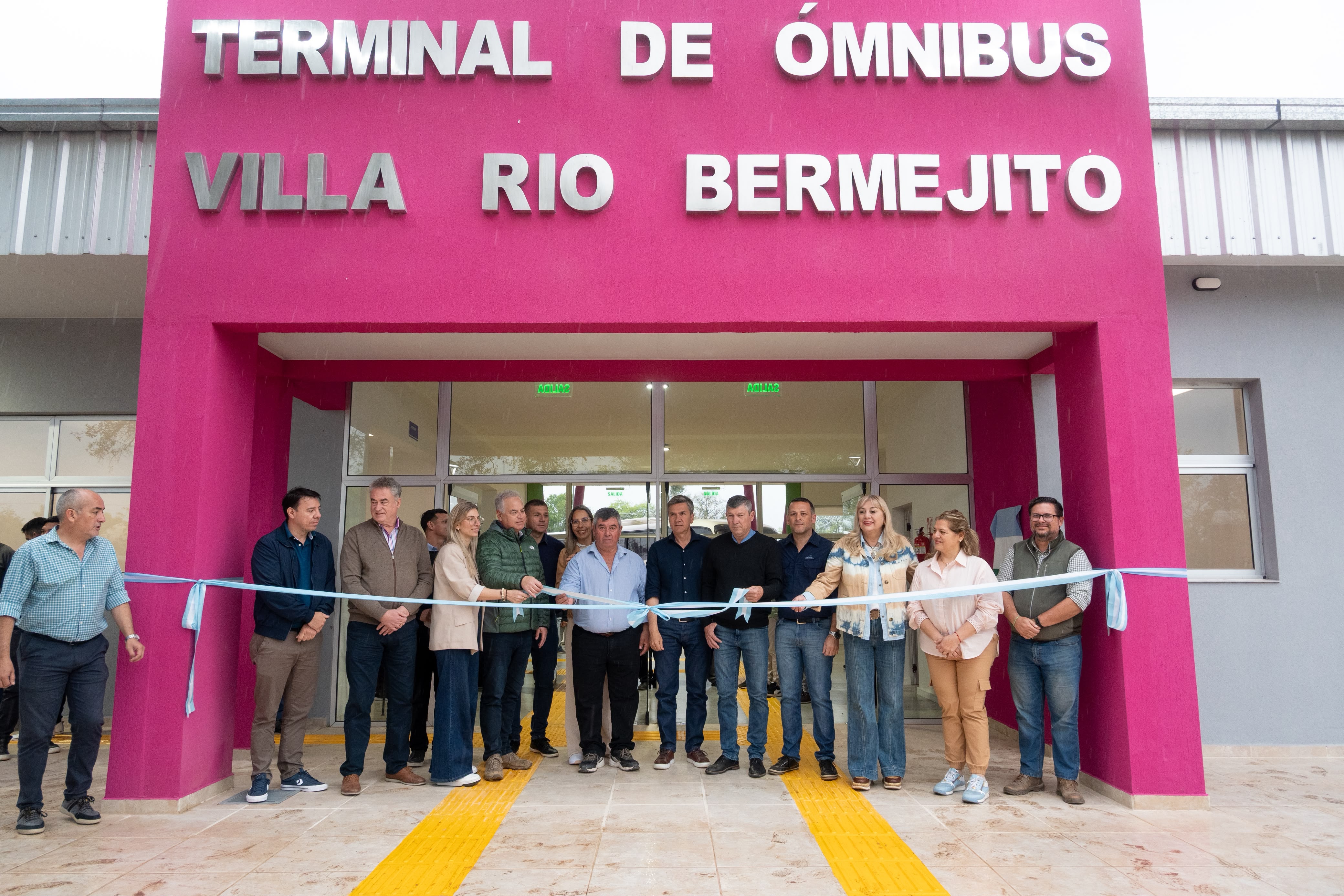 *UNA OBRA PARALIZADA DURANTE A&Ntilde;OS: ZDERO TERMIN&Oacute; E INAUGUR&Oacute; LA NUEVA TERMINAL DE VILLA R&Iacute;O BERMEJITO*